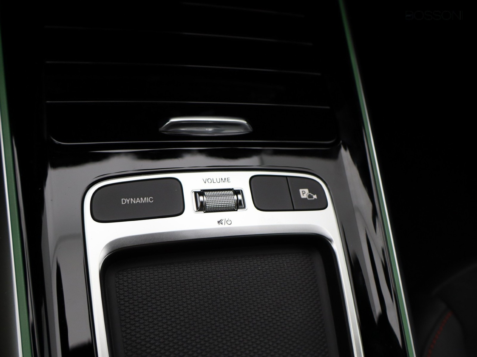 14 - Mercedes GLA 200 d amg line extra 8g-dct