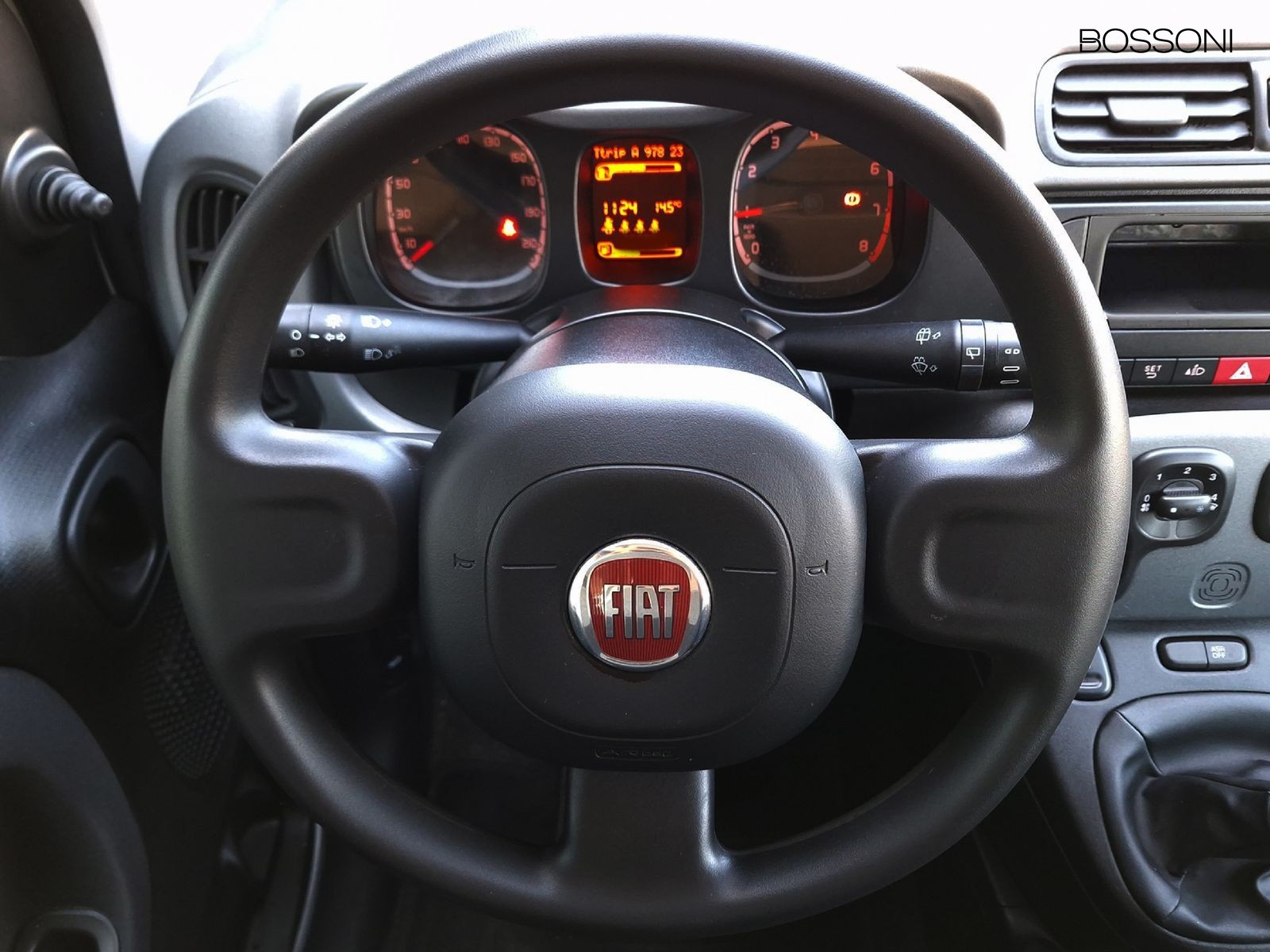 9 - Fiat Panda 1.0 firefly hybrid 70cv s&s