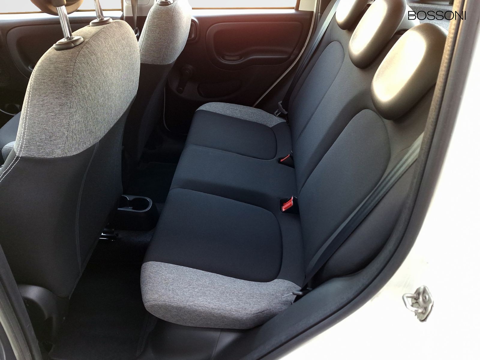 12 - Fiat Panda 1.0 firefly hybrid 70cv s&s