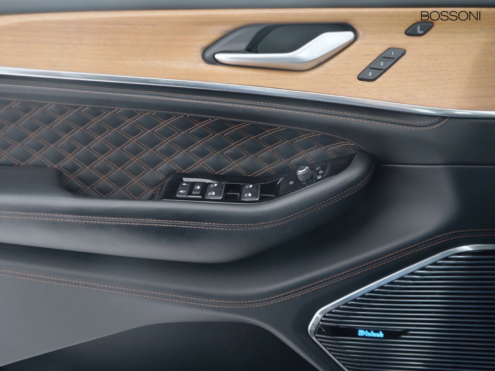 17 - Jeep Grand Cherokee 2.0 atx phev summit reserve 4xe auto