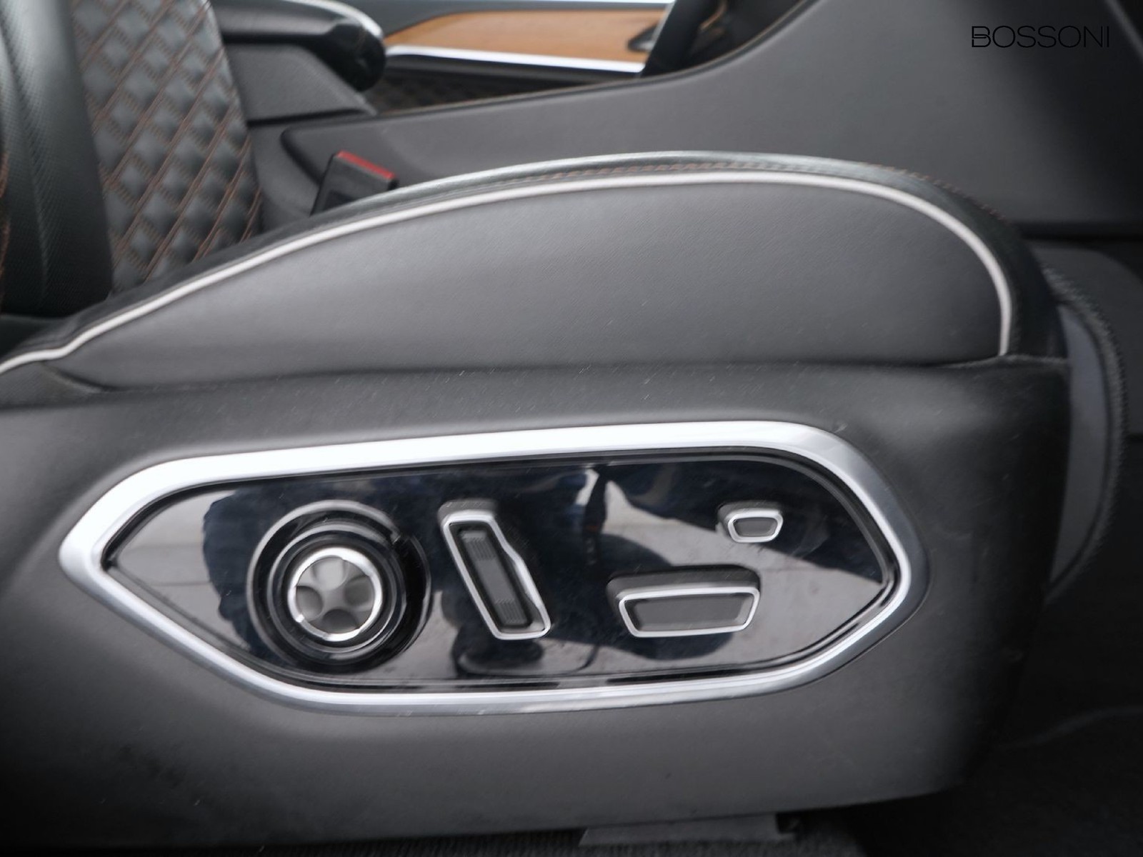 20 - Jeep Grand Cherokee 2.0 atx phev summit reserve 4xe auto