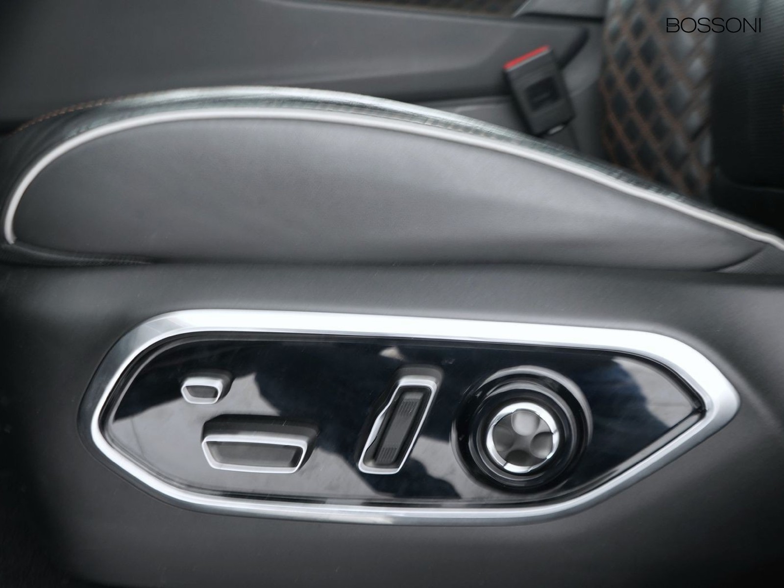 22 - Jeep Grand Cherokee 2.0 atx phev summit reserve 4xe auto