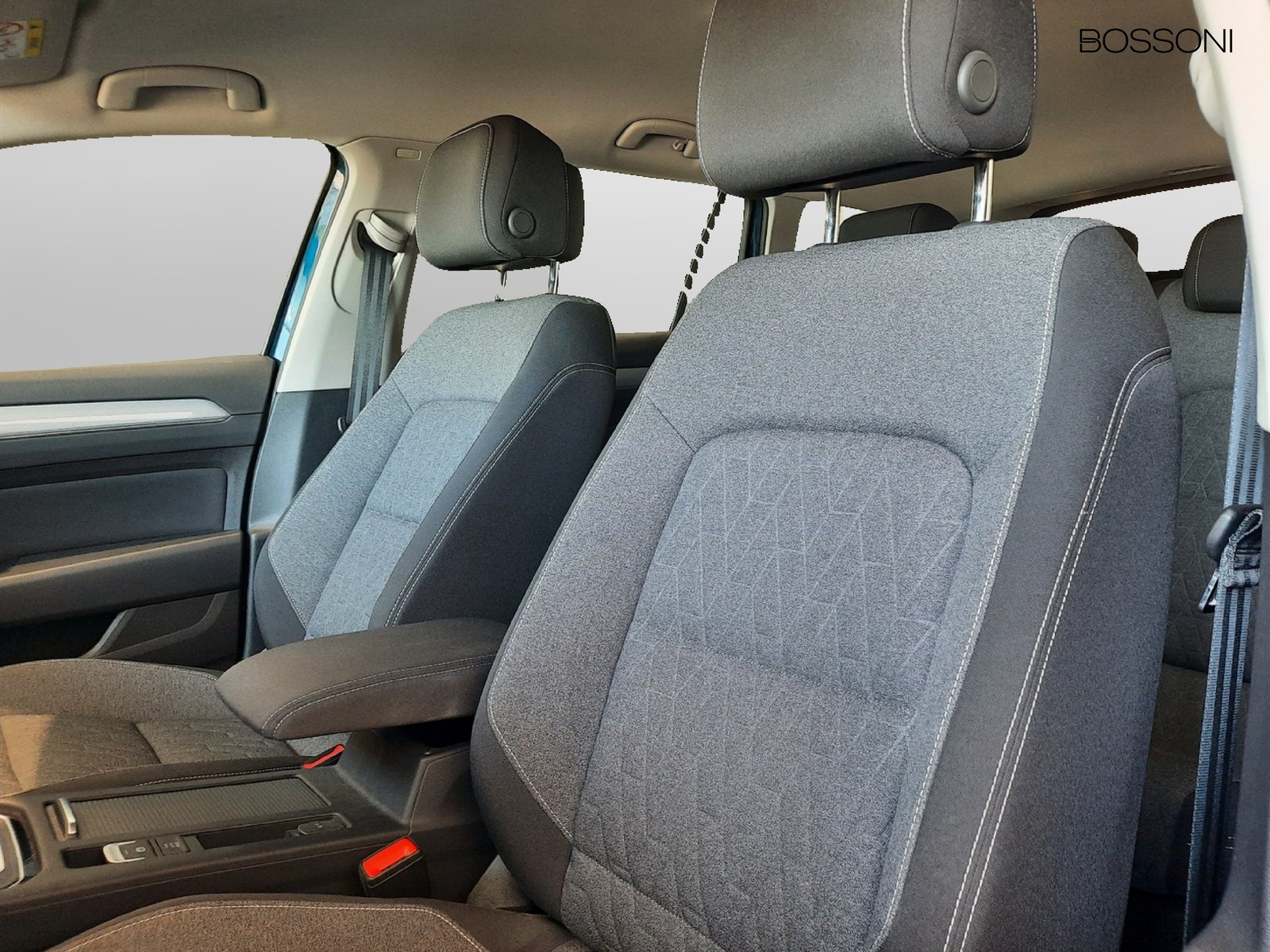 27 - Volkswagen Passat variant 2.0 tdi scr evo 150cv business dsg