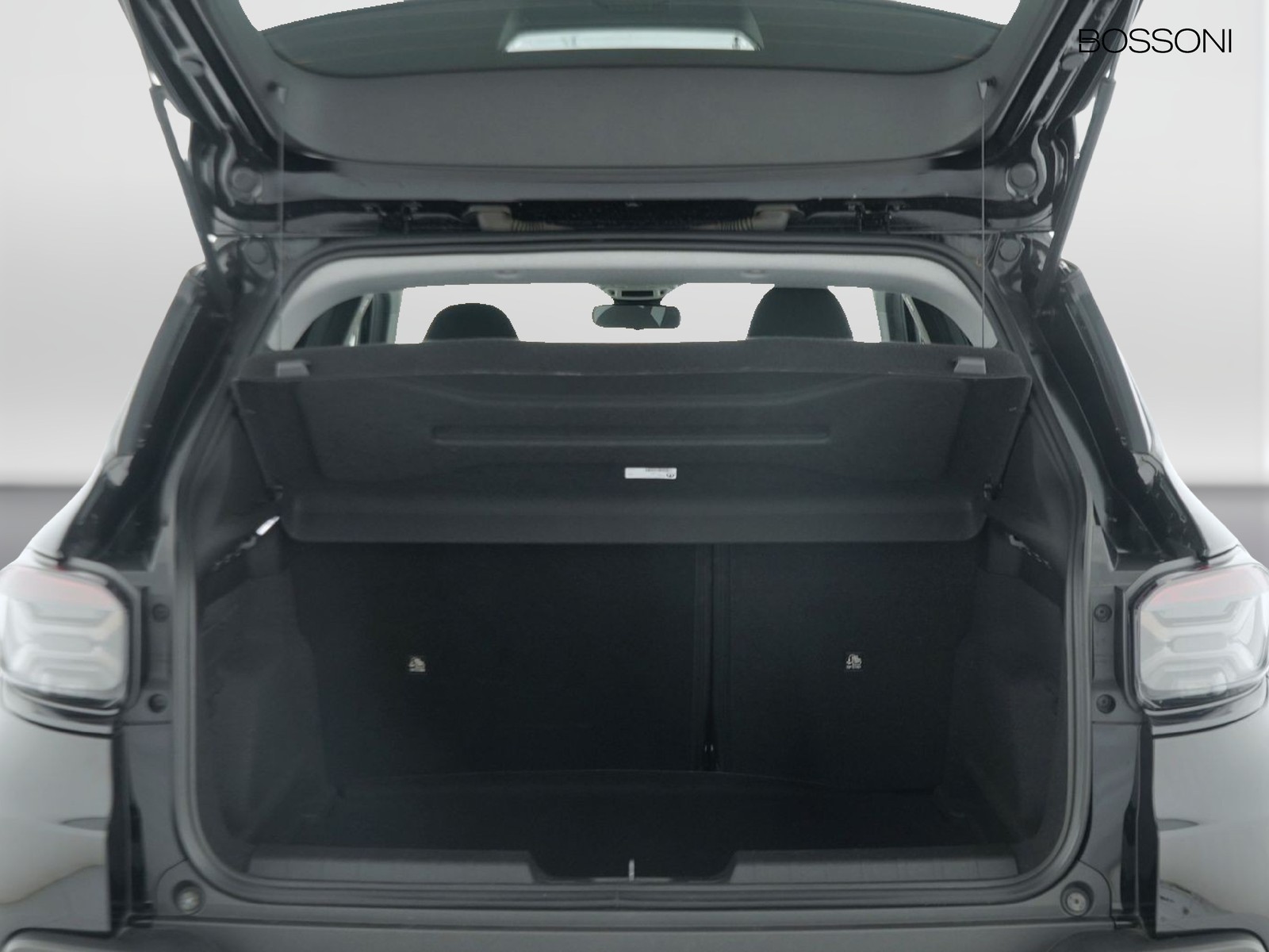 10 - Jeep Avenger 1.2 turbo 100cv longitude fwd