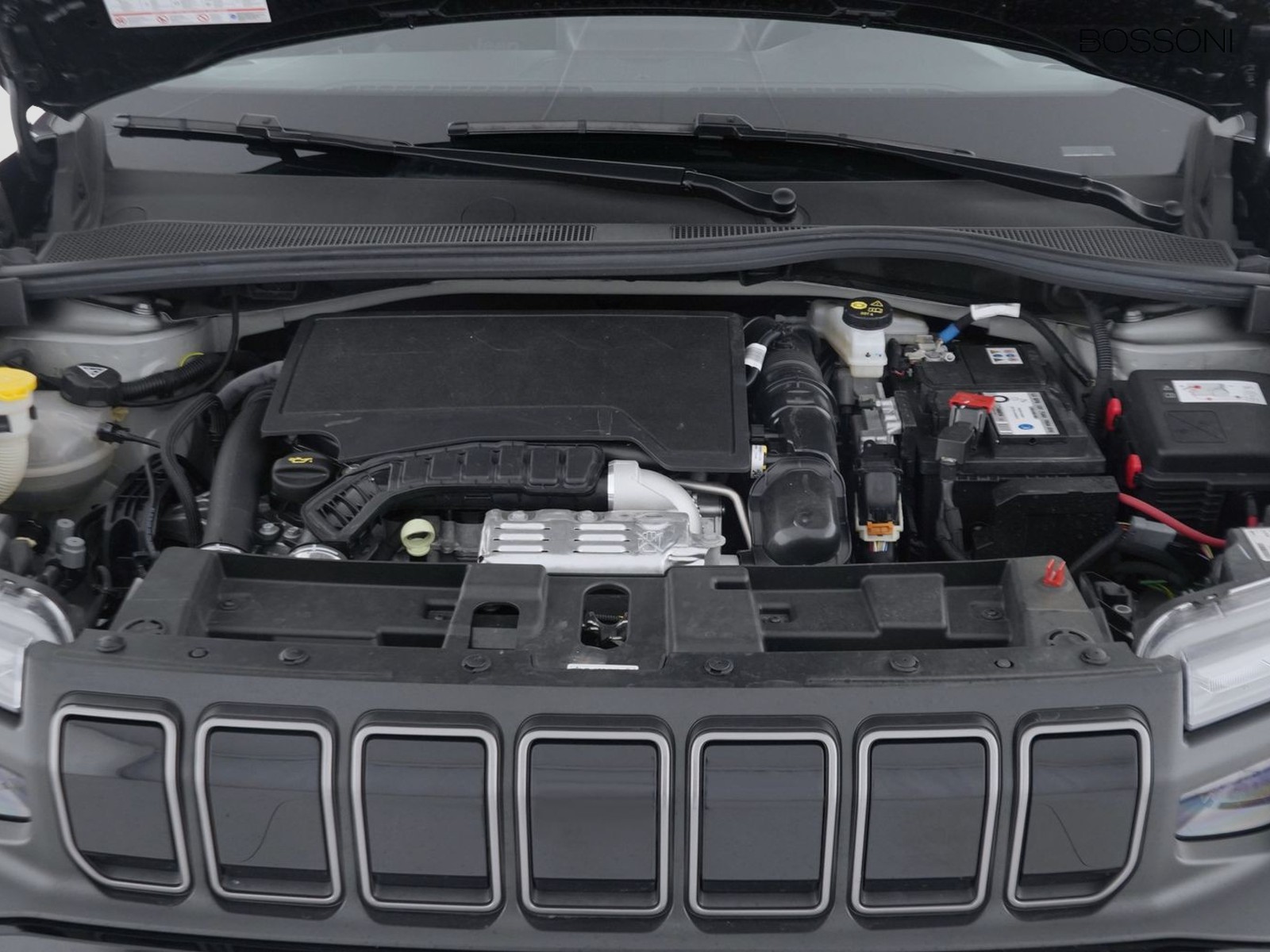 11 - Jeep Avenger 1.2 turbo 100cv longitude fwd