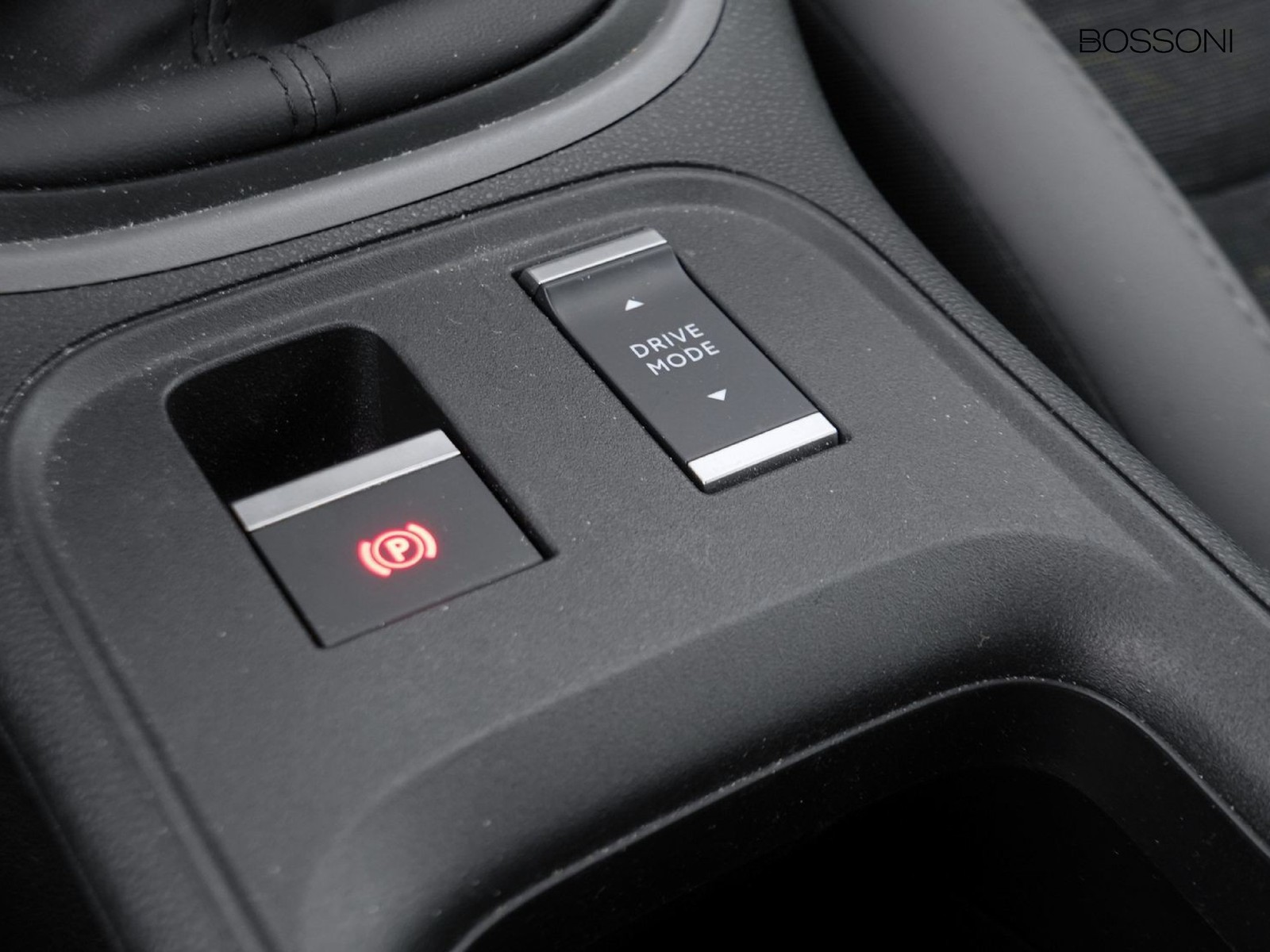 23 - Jeep Avenger 1.2 turbo 100cv longitude fwd