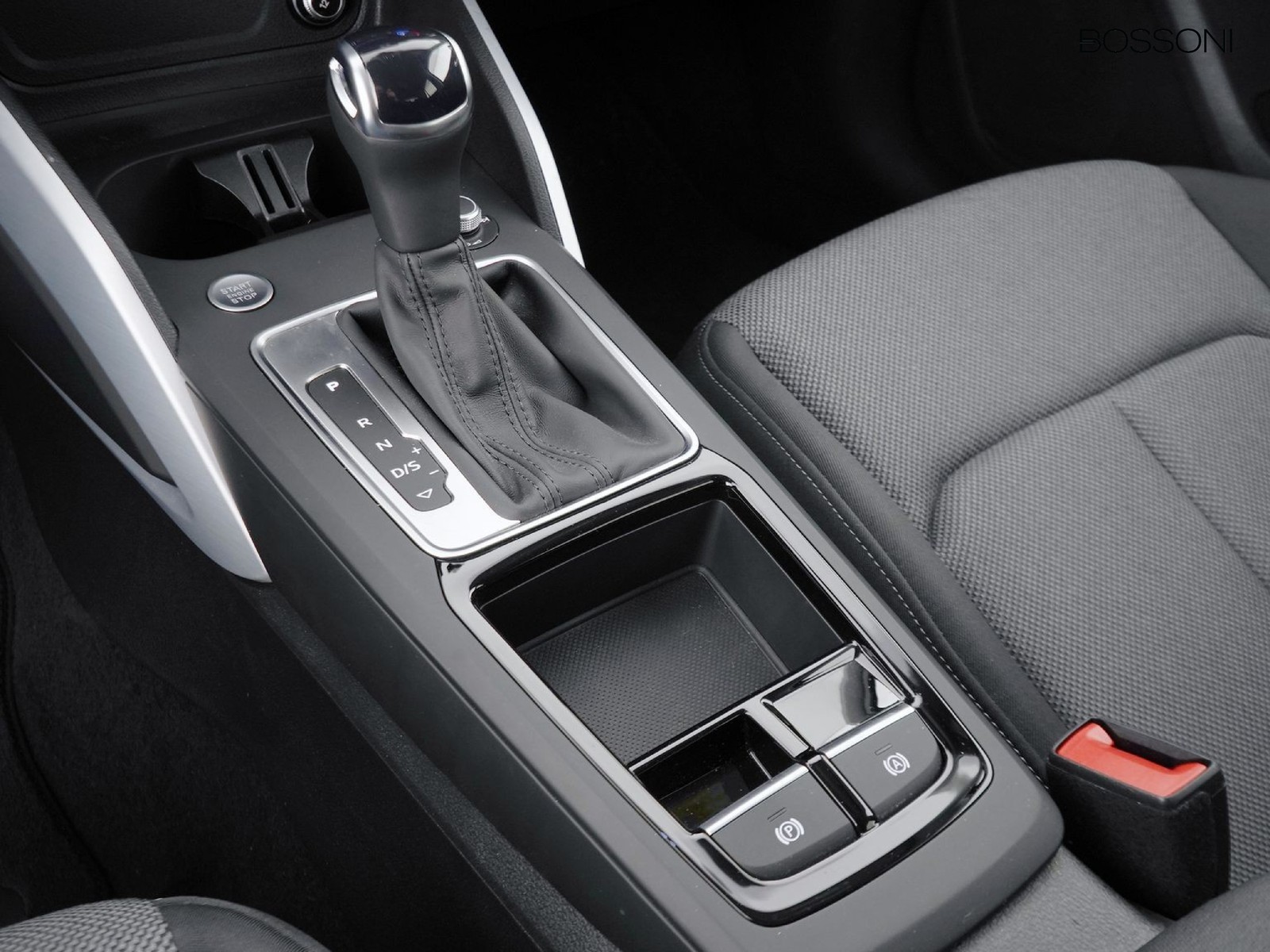 22 - Audi Q2 35 2.0 tdi business advanced s tronic