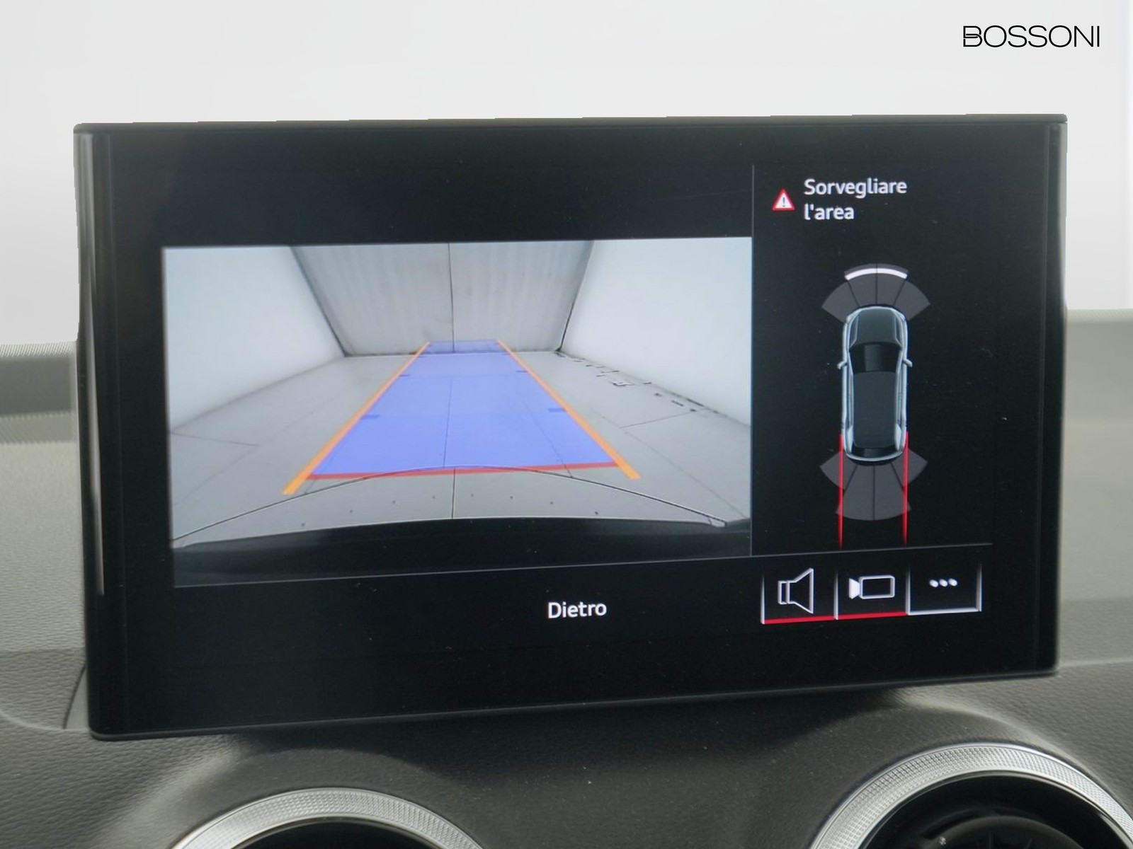 28 - Audi Q2 35 2.0 tdi business advanced s tronic