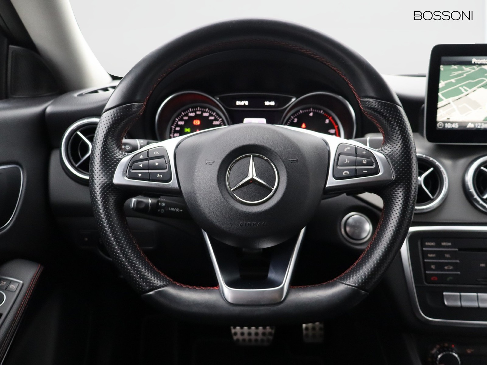 16 - Mercedes CLA shooting brake 200 d premium 4matic 7g-dct fl