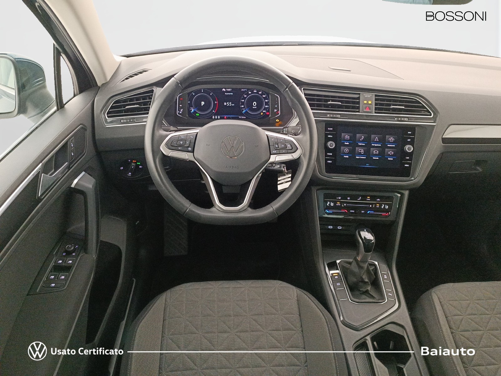 8 - Volkswagen Tiguan 2.0 tdi scr 150cv life dsg