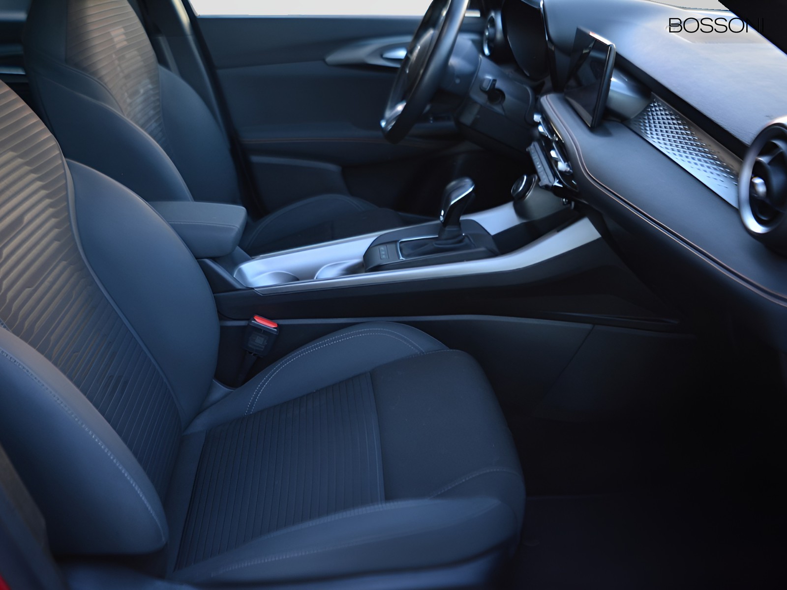 5 - Alfa Romeo Tonale 1.6 130cv sprint tct6