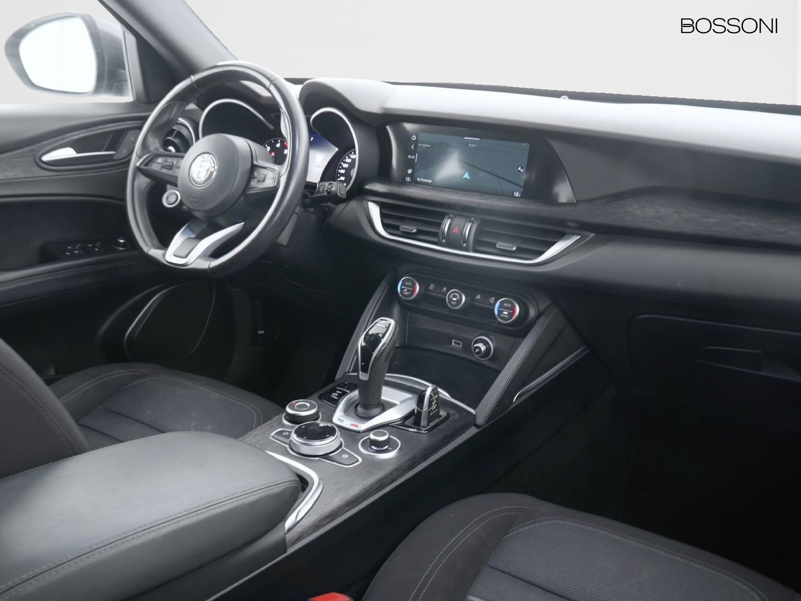 6 - Alfa Romeo Stelvio 2.2 turbo 160cv super business rwd at8