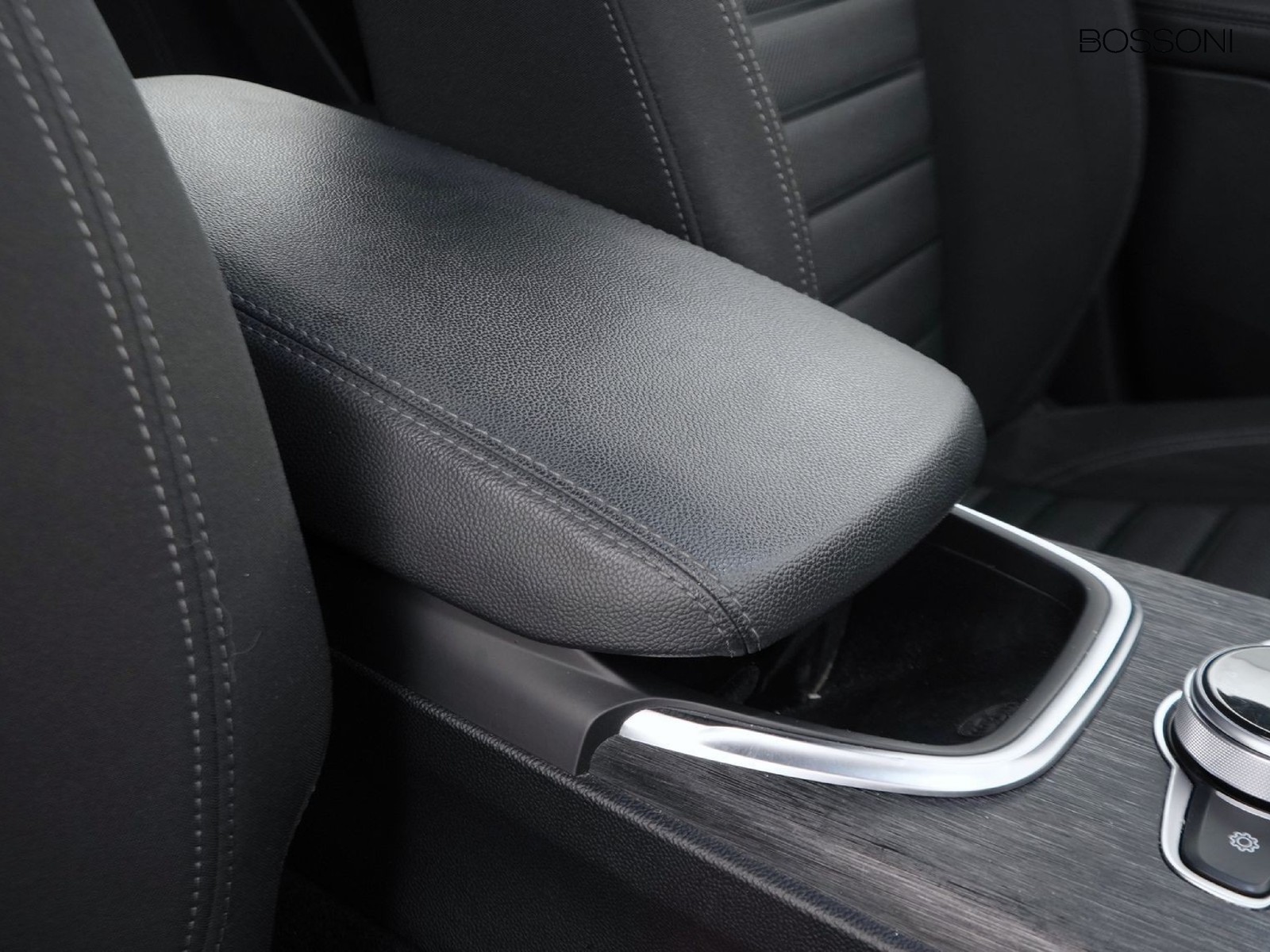 18 - Alfa Romeo Stelvio 2.2 turbo 160cv super business rwd at8
