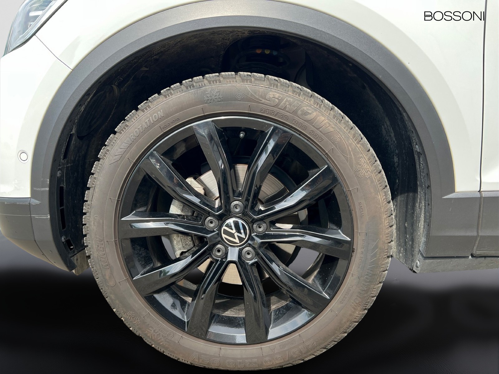 5 - Volkswagen T-Roc 1.0 tsi 110cv style