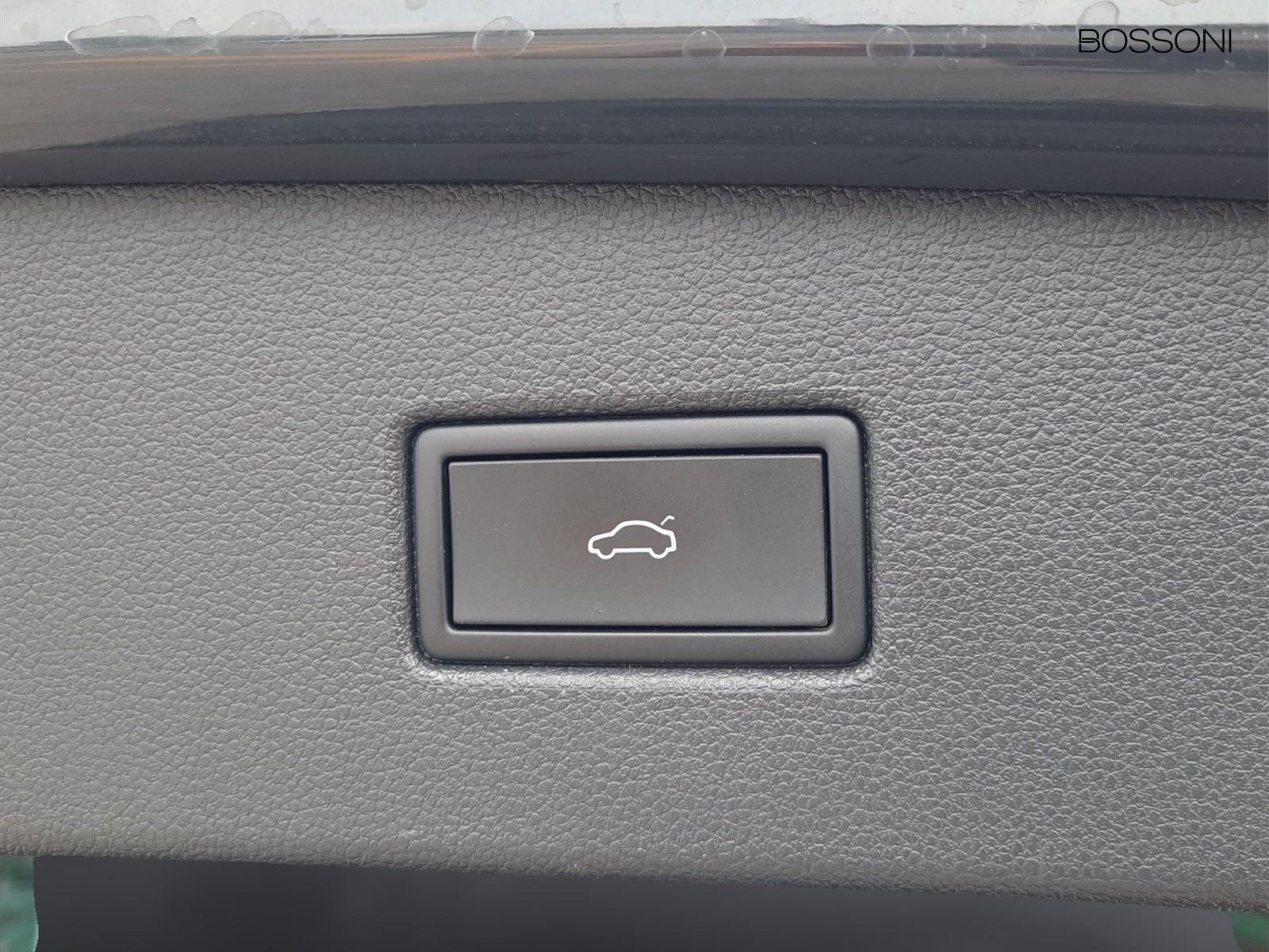 21 - Volkswagen Tiguan 2.0 tdi scr 150cv elegance dsg
