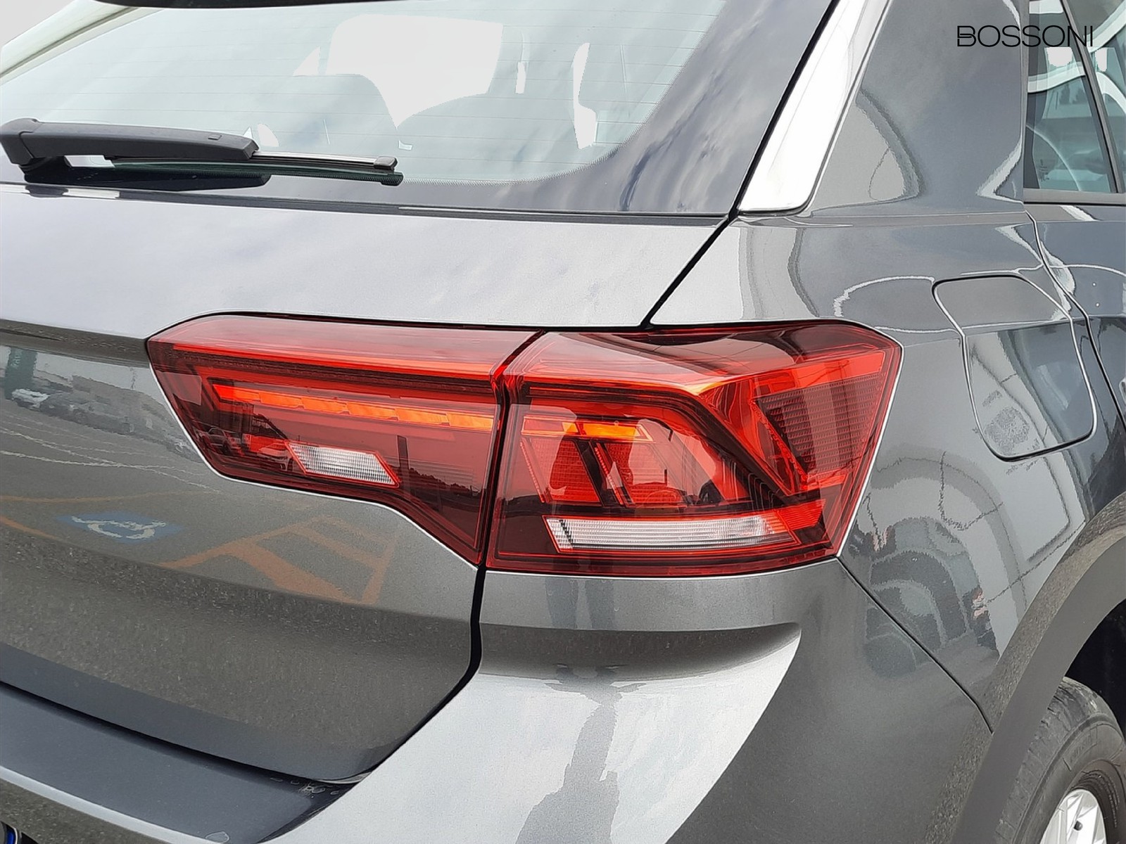 24 - Volkswagen T-Roc 2.0 tdi scr 115cv life