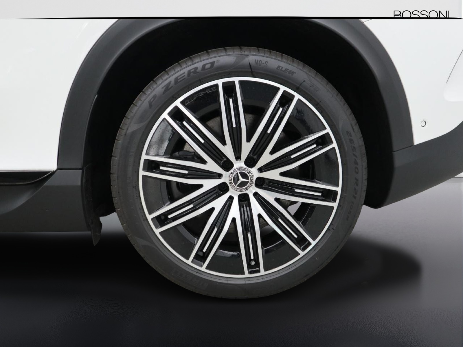 4 - Mercedes EQE suv 350 amg line premium 4matic