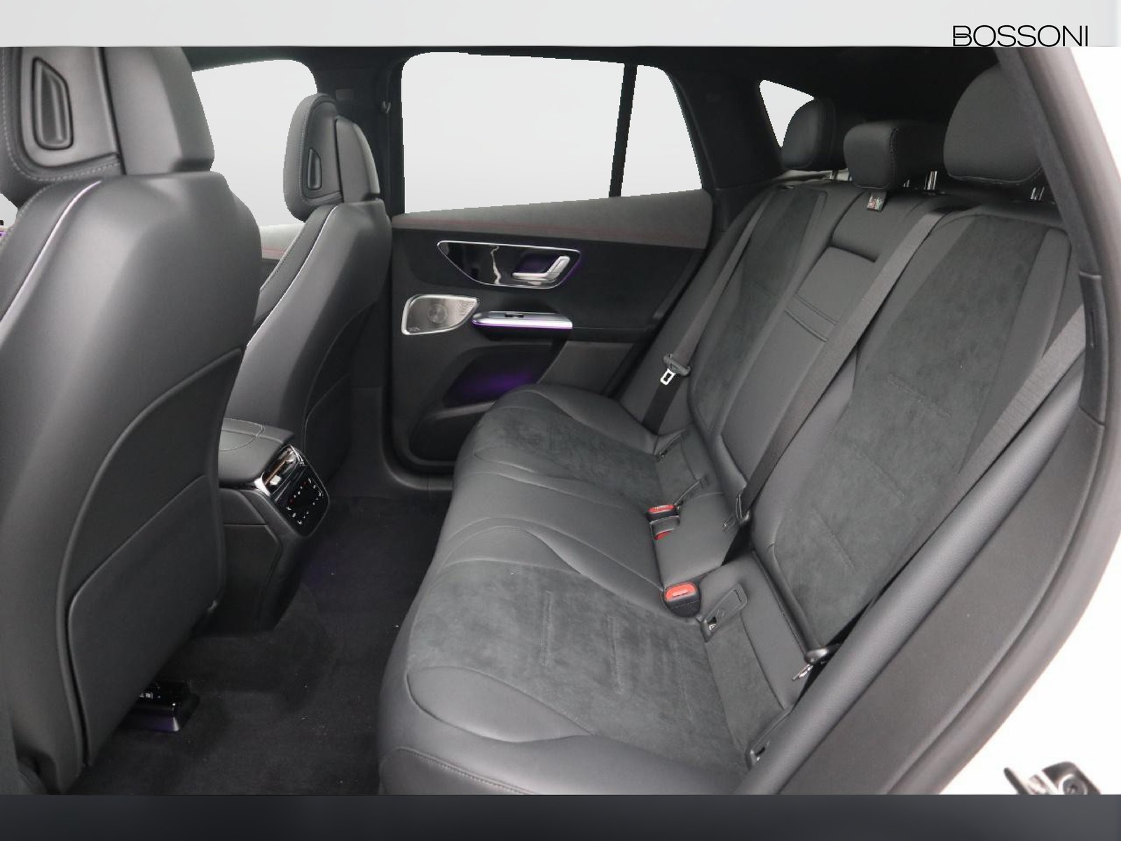 8 - Mercedes EQE suv 350 amg line premium 4matic