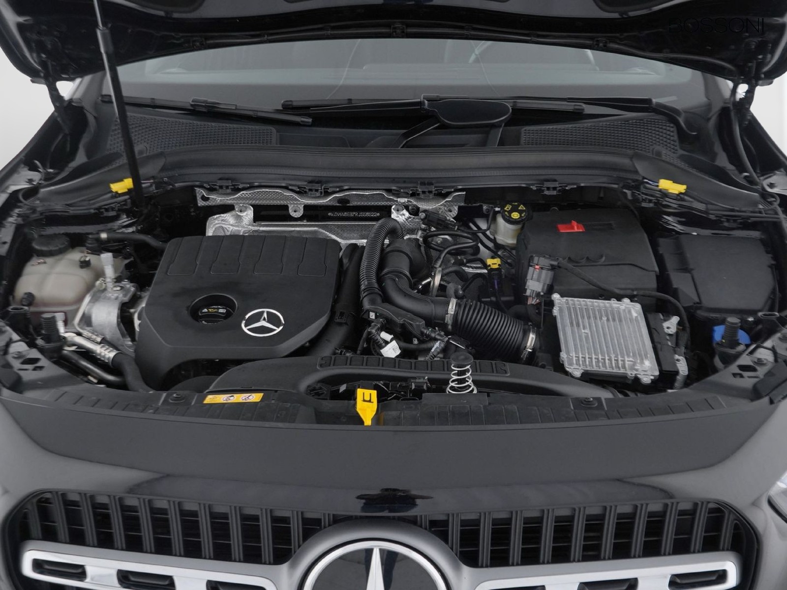11 - Mercedes GLA 180 progressive advanced plus 7g-dct