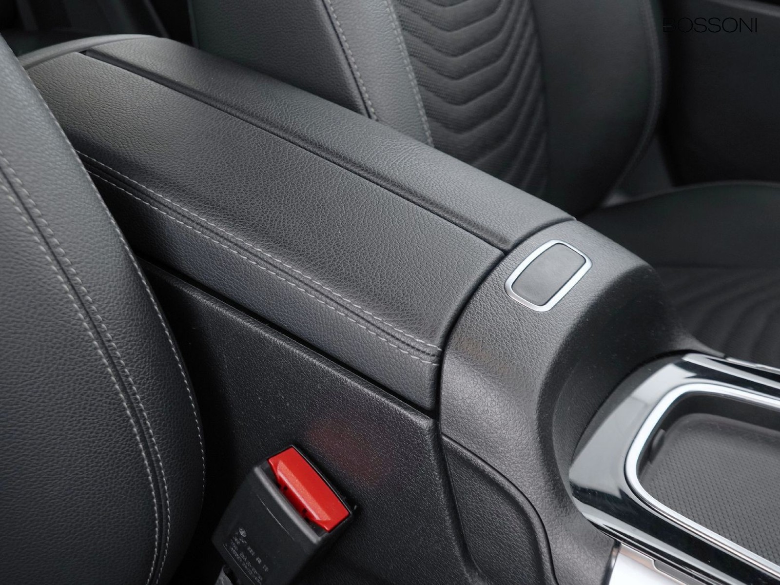 18 - Mercedes GLA 180 progressive advanced plus 7g-dct