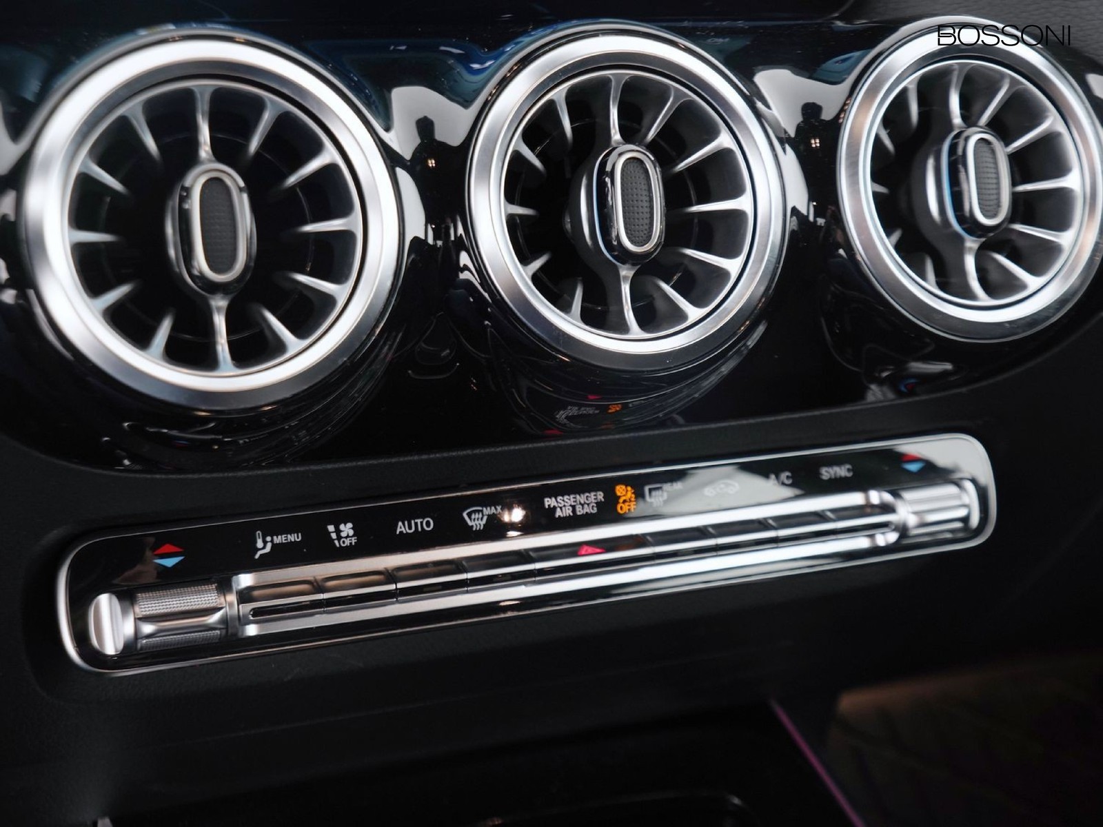 26 - Mercedes GLA 180 progressive advanced plus 7g-dct