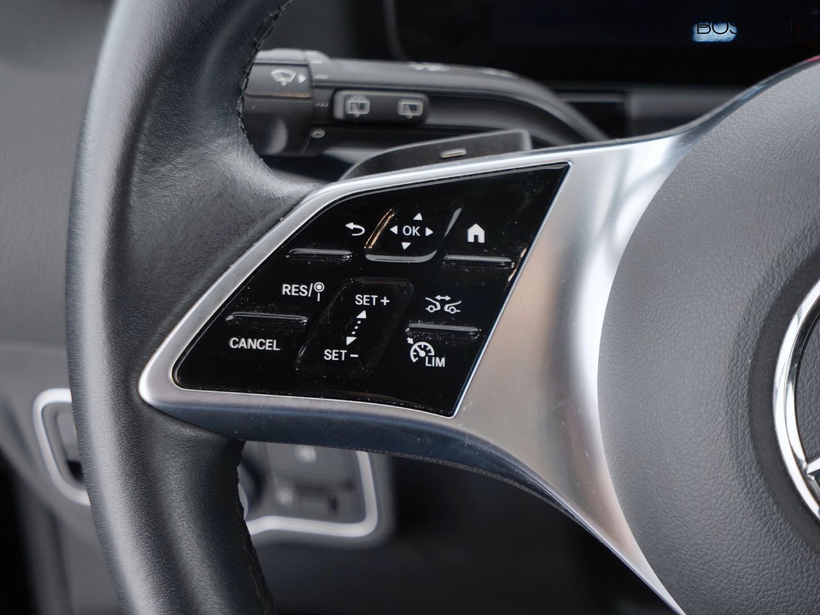 27 - Mercedes GLA 180 progressive advanced plus 7g-dct