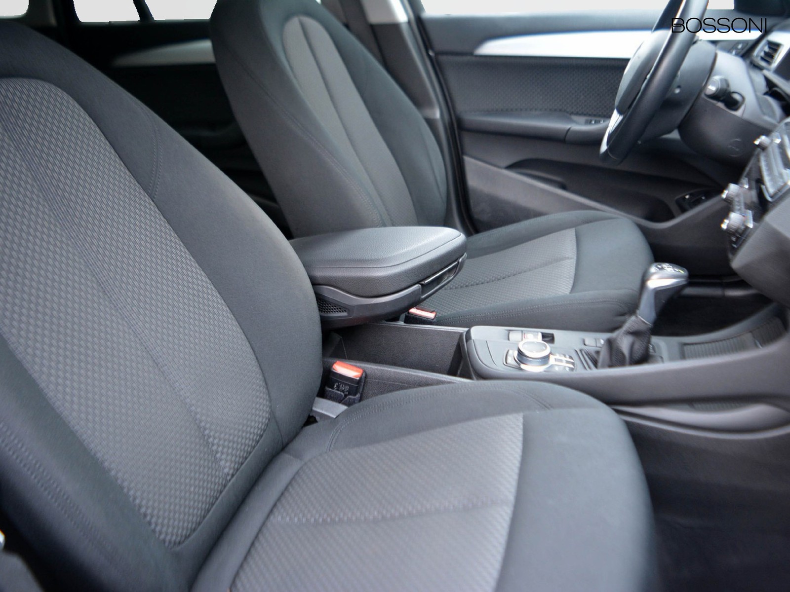 5 - BMW X1 25e xdrive business advantage steptronic