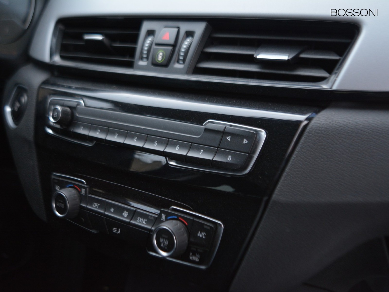11 - BMW X1 25e xdrive business advantage steptronic