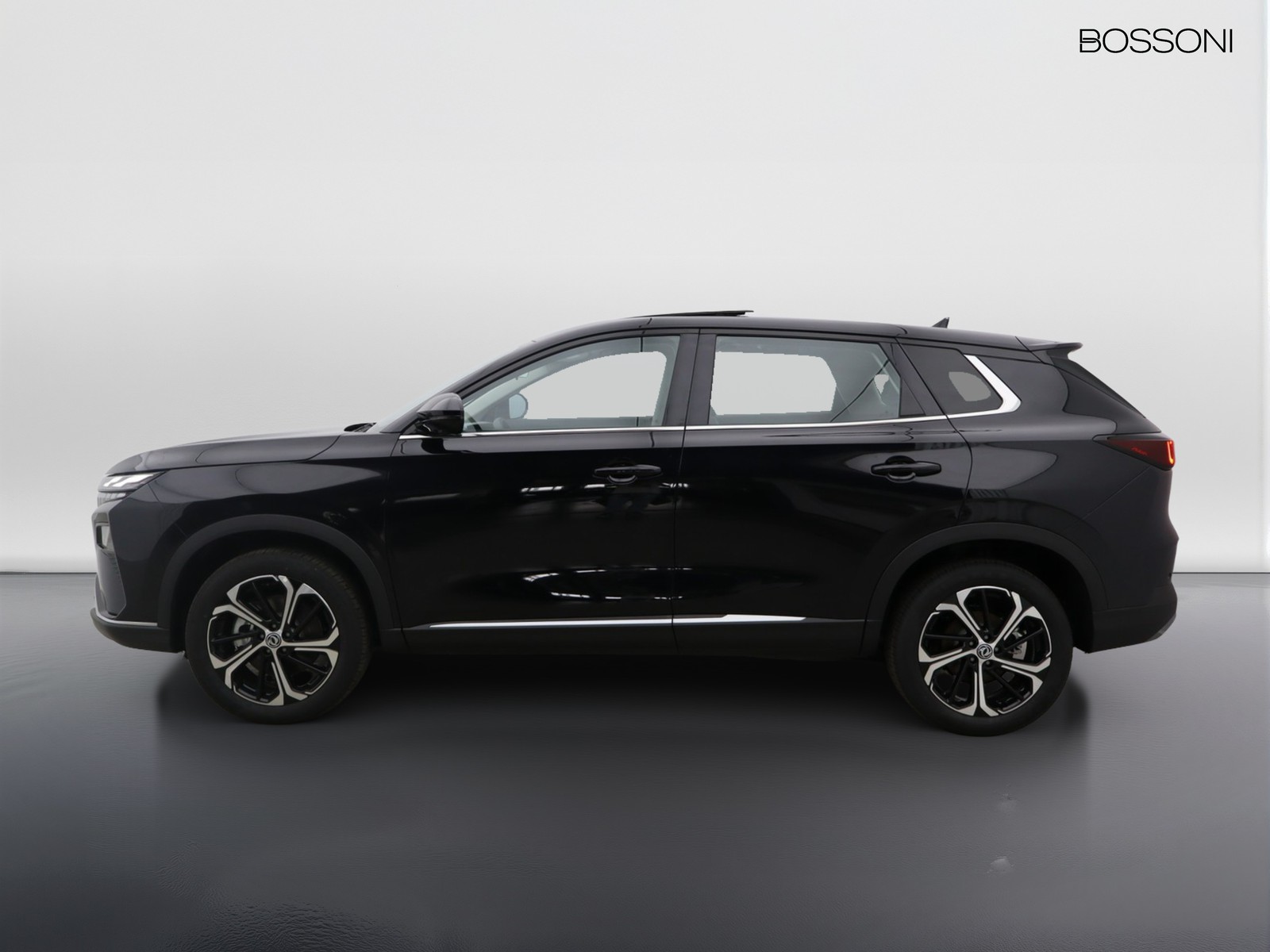 3 - Dongfeng Huge 1.5 t e2 320t auto