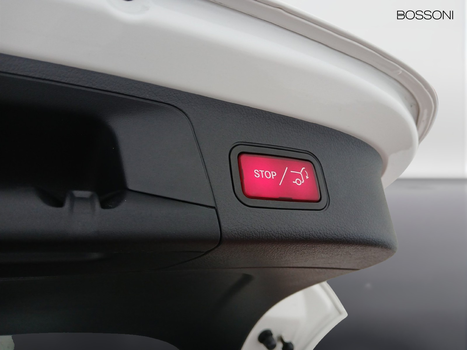 18 - Mercedes GLA 250 e plug in hybrid (e eq-power) premium 8g-dct