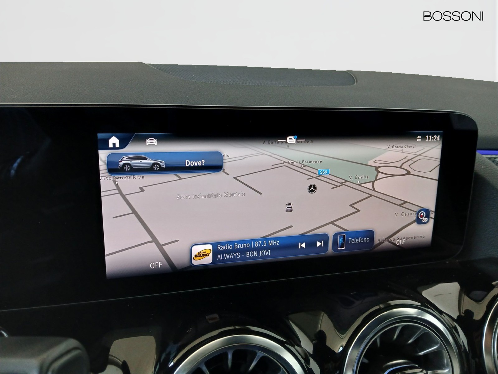 10 - Mercedes GLA 200 d amg line premium 8g-dct