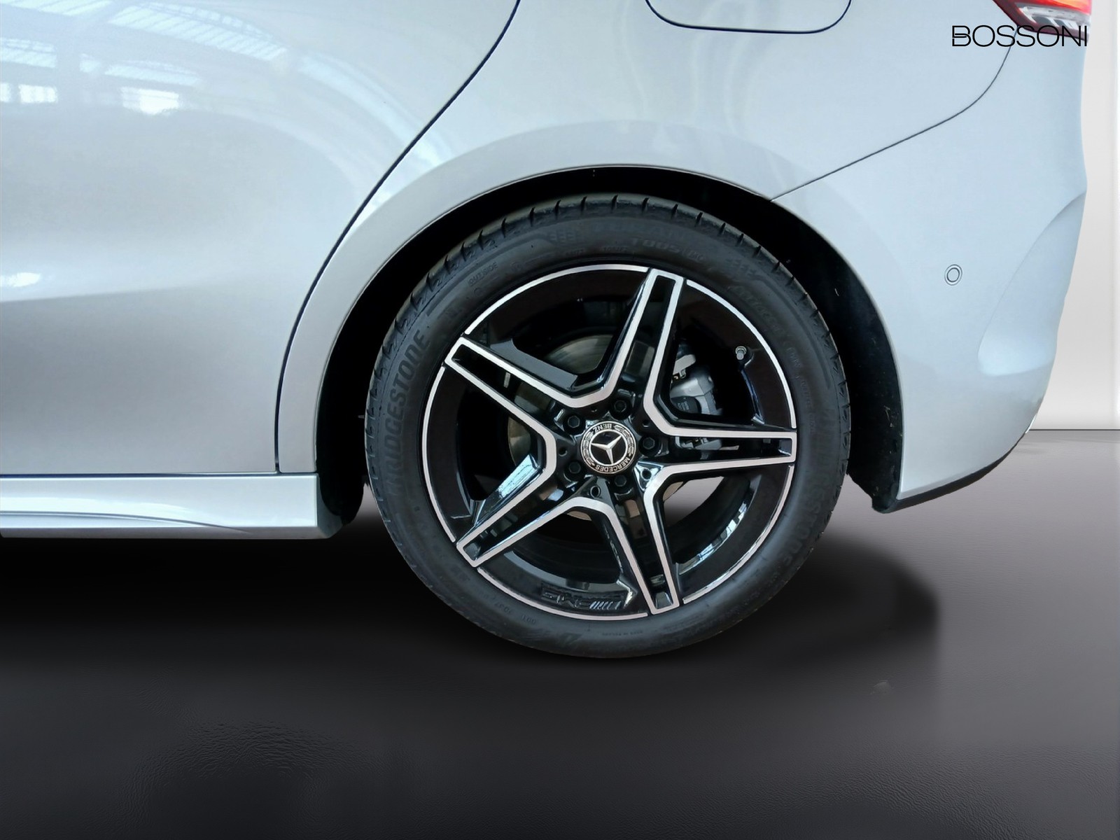 4 - Mercedes Classe B 180 d premium 8g-dct