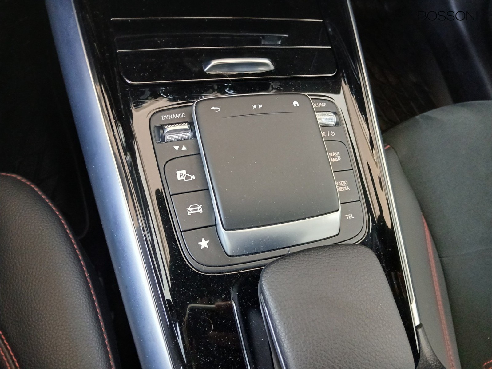 14 - Mercedes Classe B 180 d premium 8g-dct