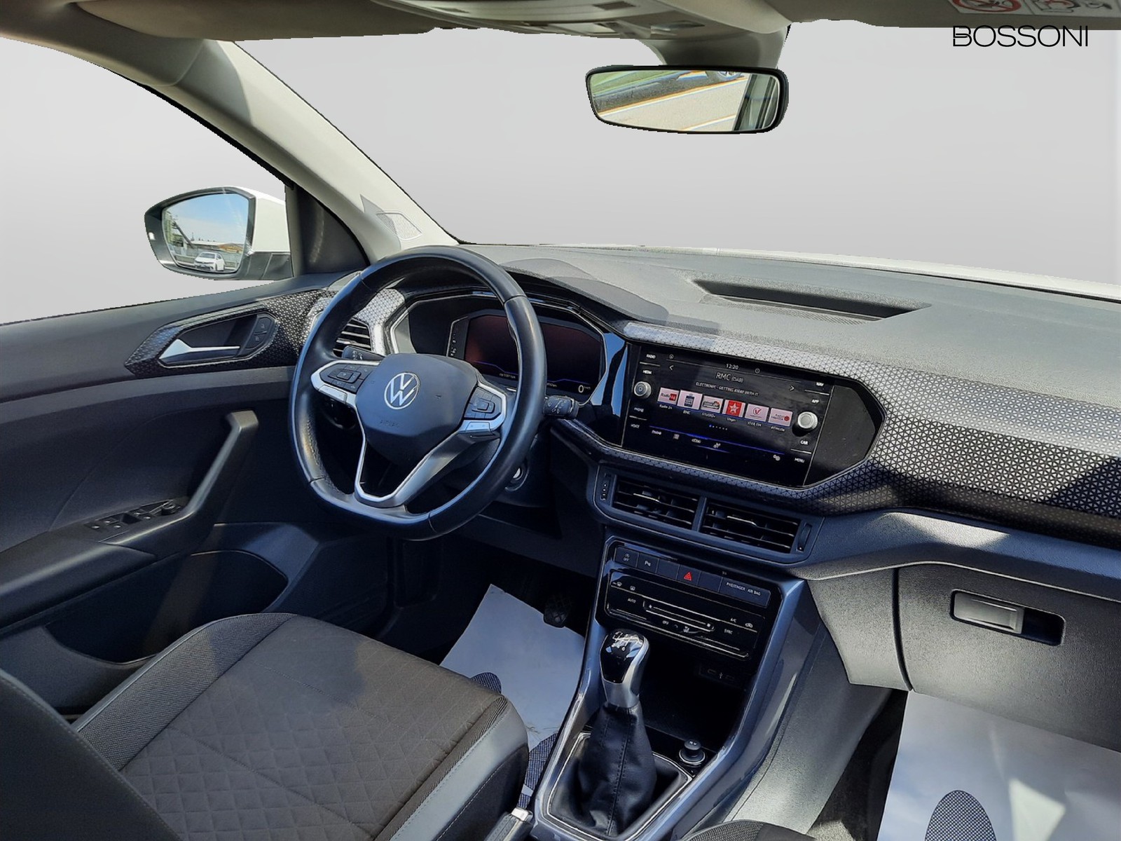 5 - Volkswagen T-Cross 1.0 tsi 110cv advanced