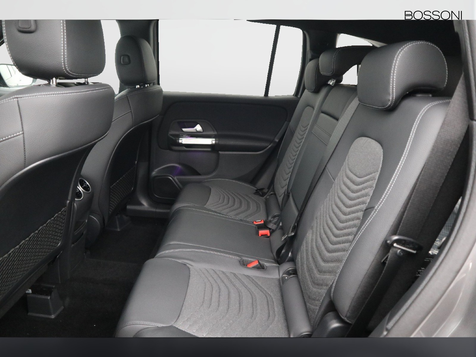 8 - Mercedes GLB 200 d progressive advanced plus 8g-dct