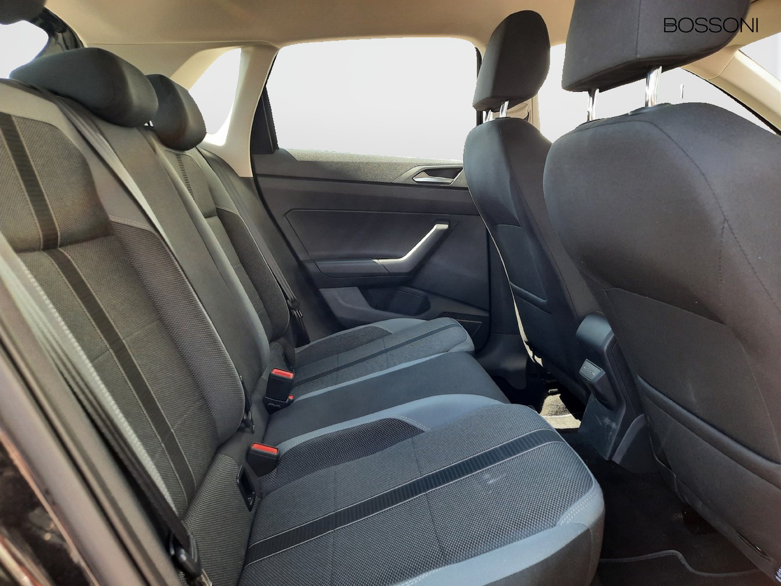 10 - Volkswagen Polo 1.0 tsi 95cv style