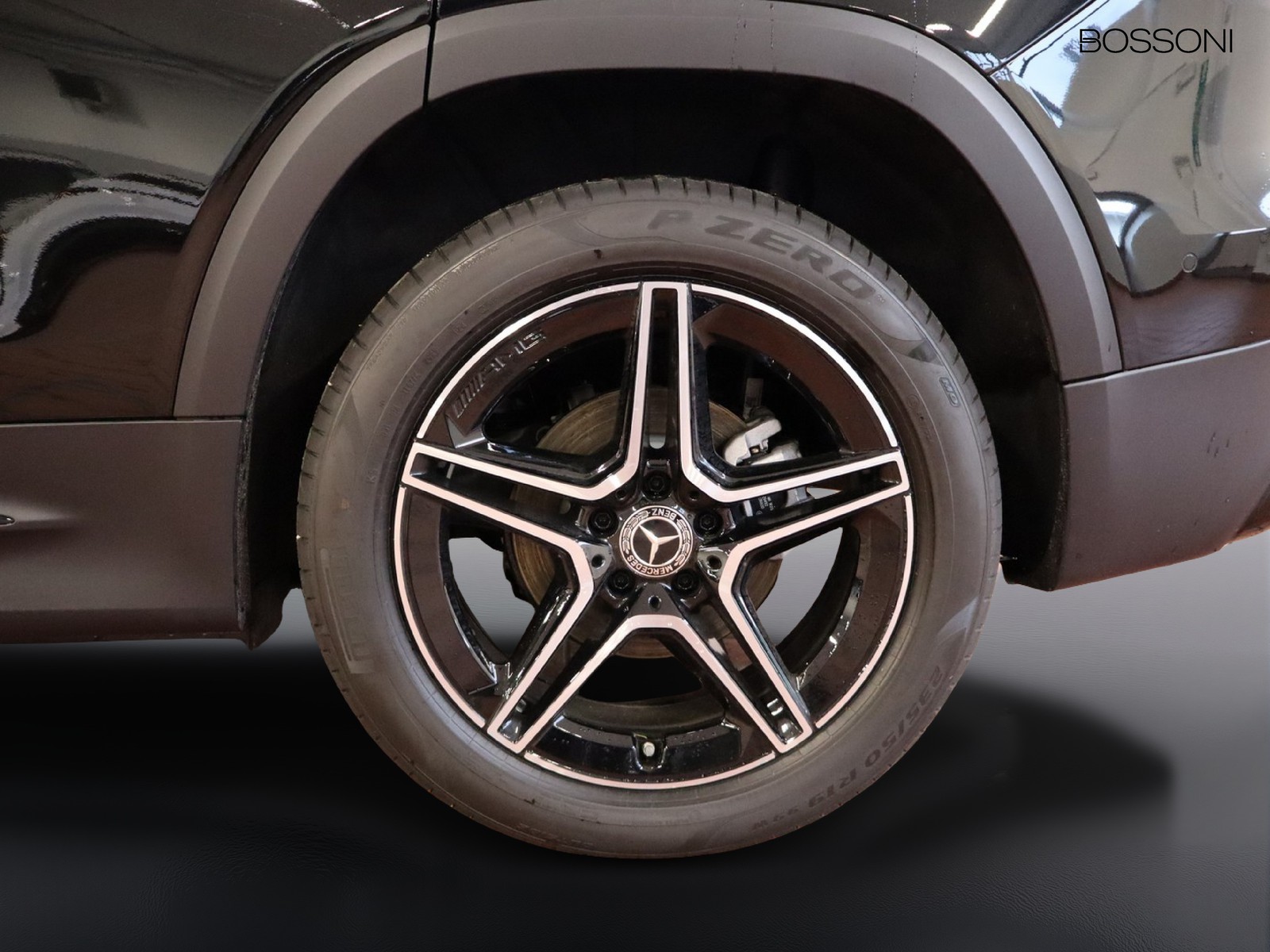 4 - Mercedes GLB 180 amg line premium 7g-dct