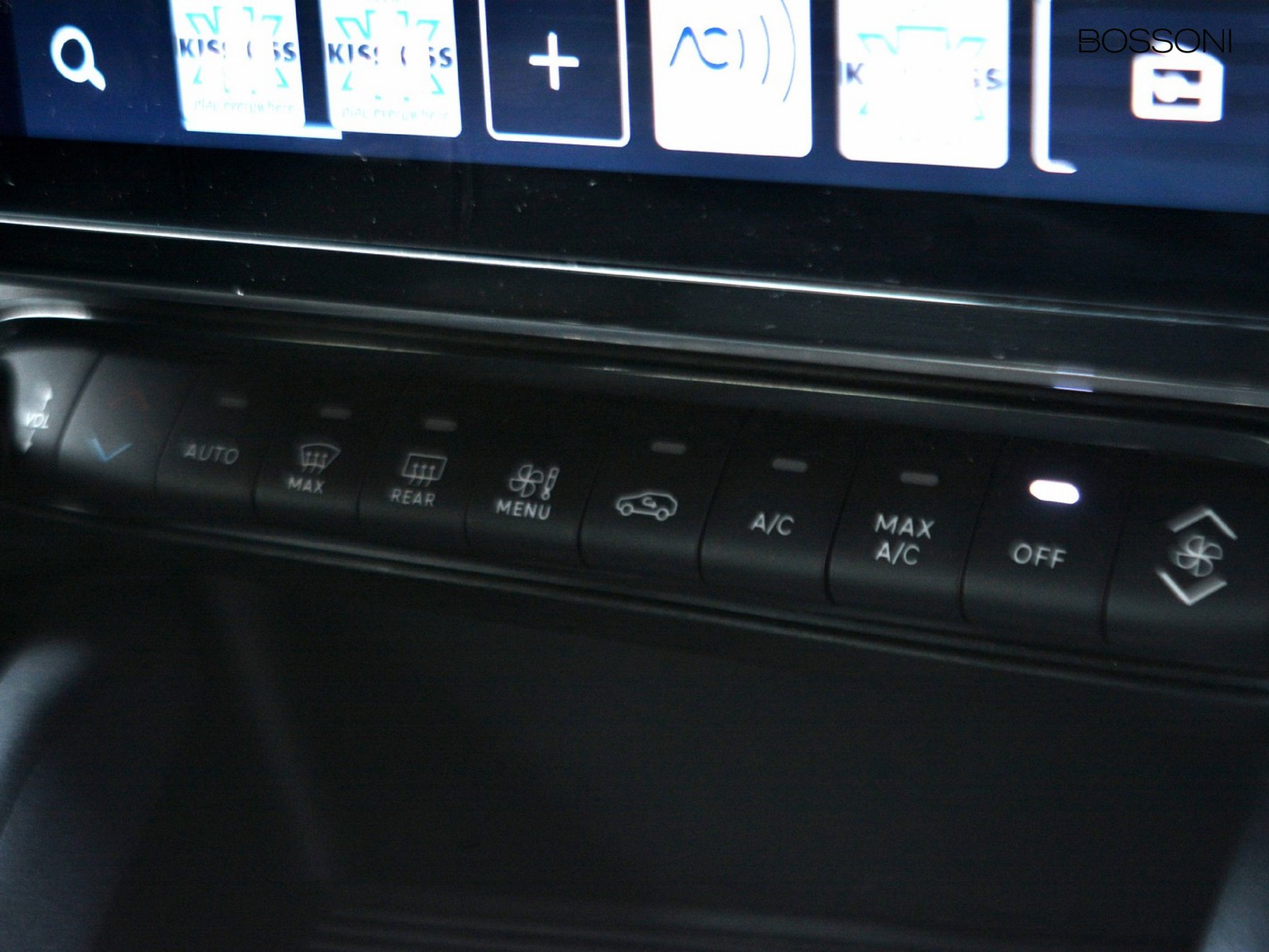 11 - Alfa Romeo Junior 1.2 hybrid 145cv ibrida edct6