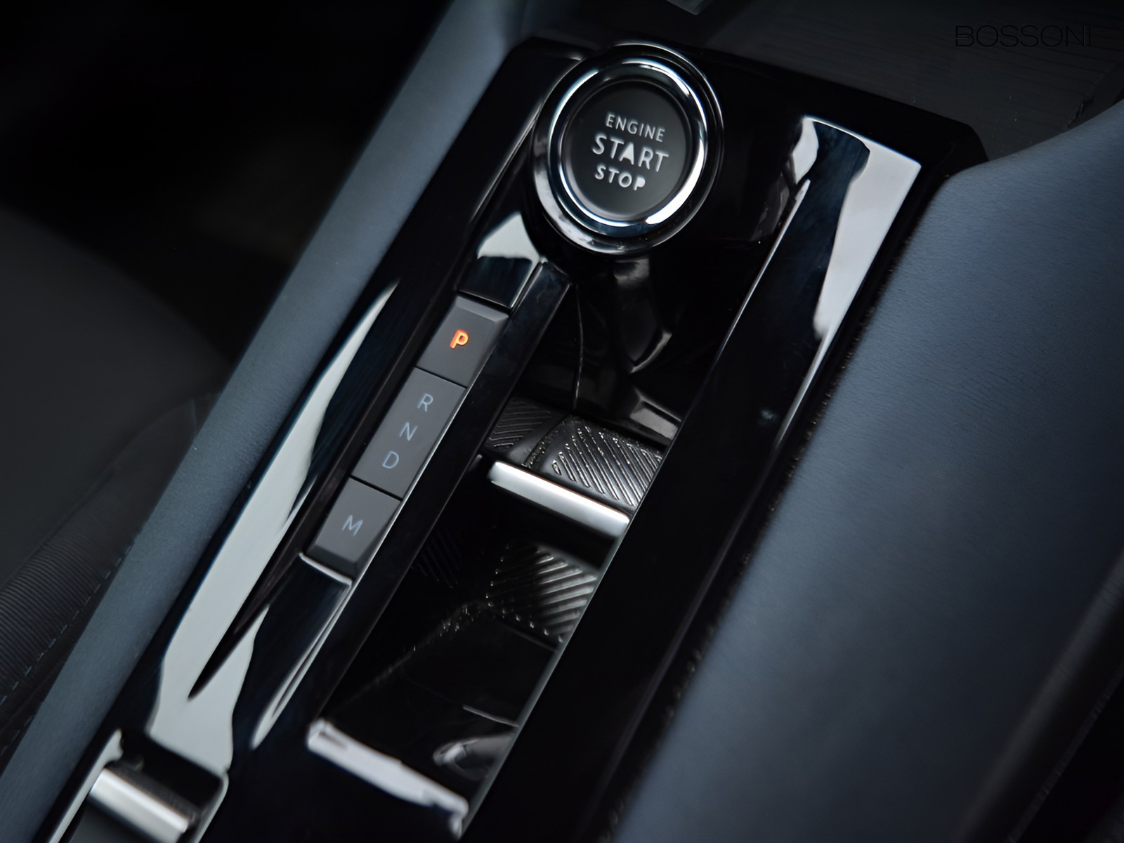 17 - Alfa Romeo Junior 1.2 hybrid 145cv ibrida edct6