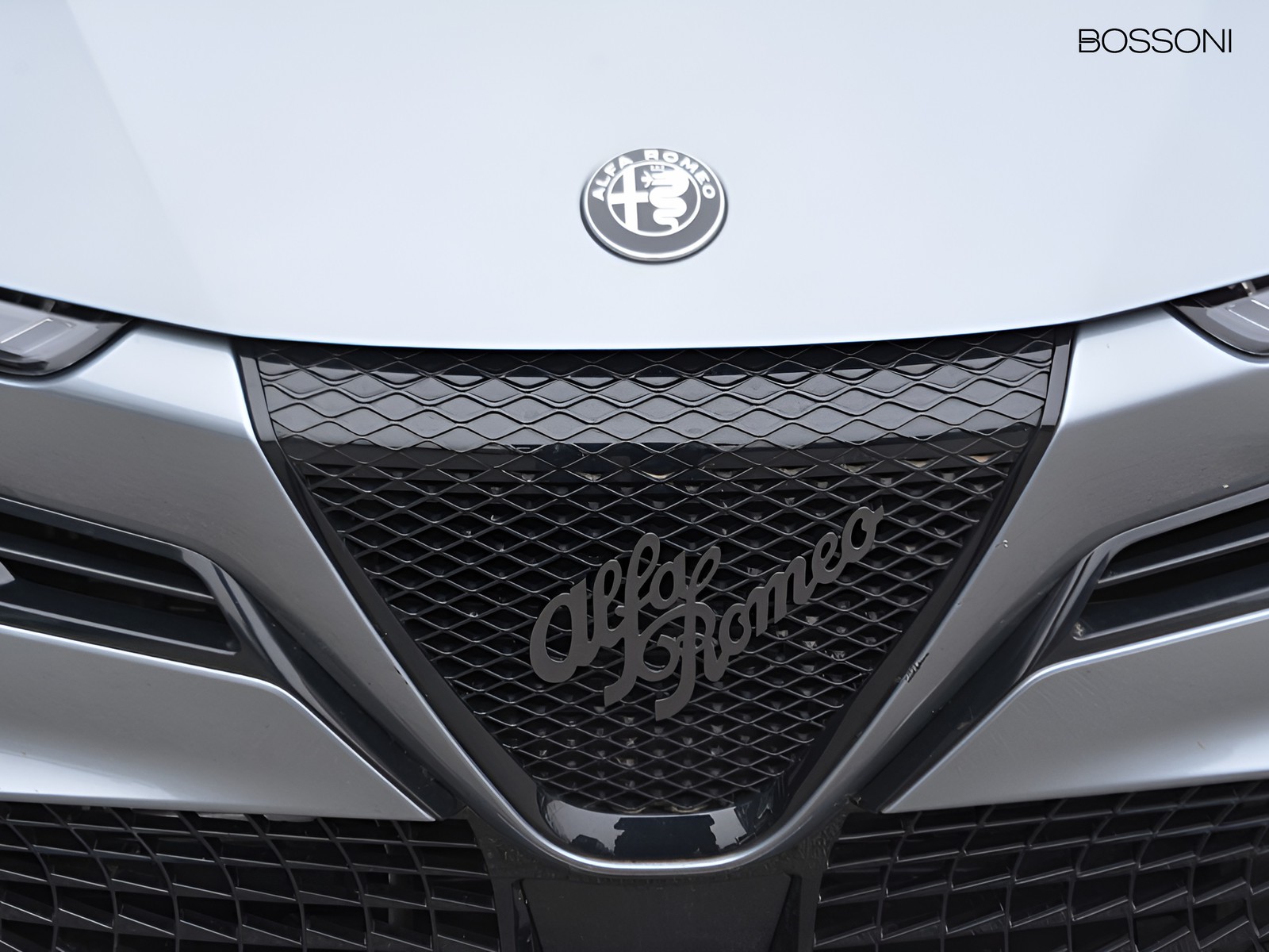 21 - Alfa Romeo Junior 1.2 hybrid 145cv ibrida edct6