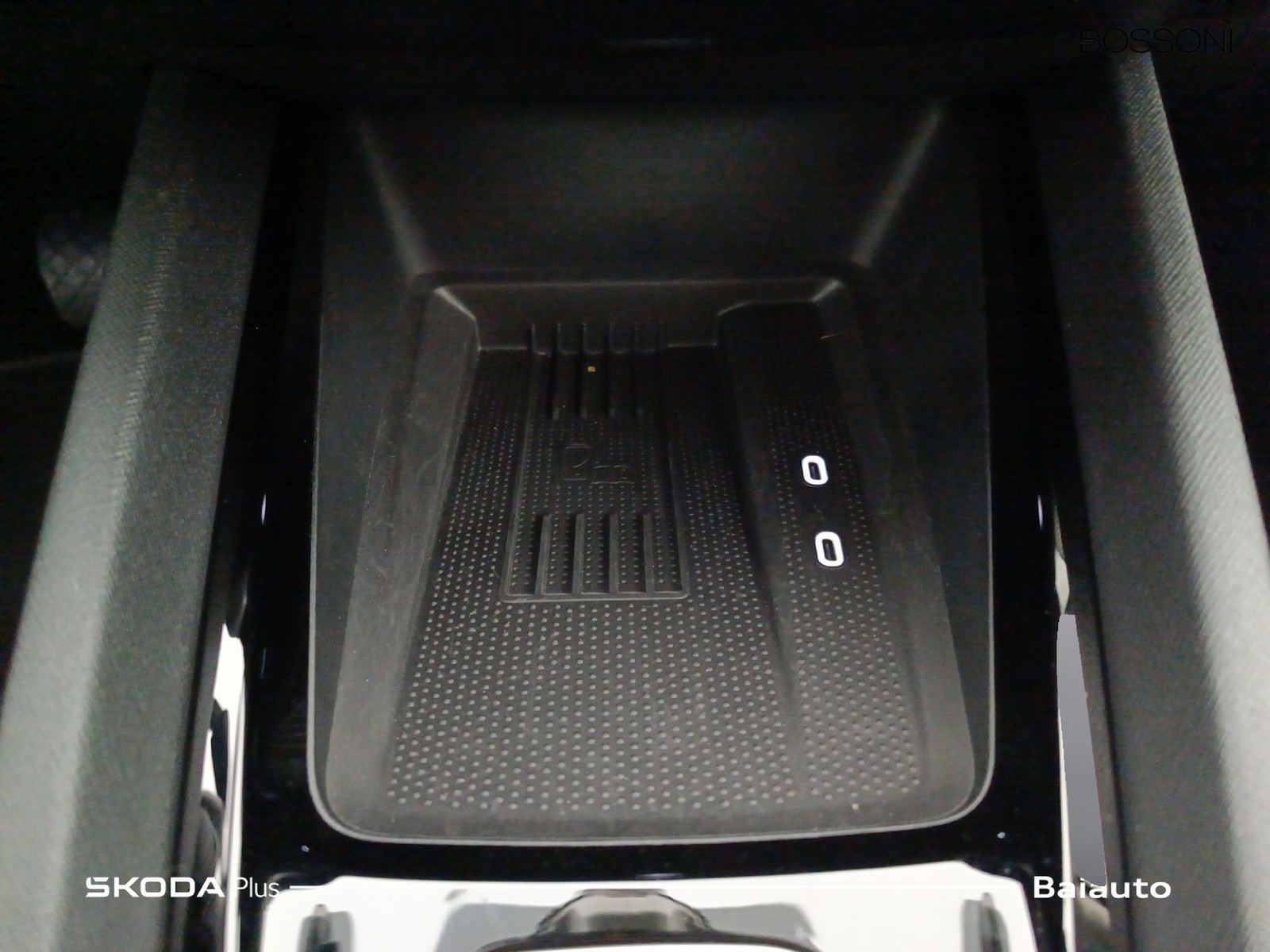 12 - Skoda Octavia wagon 2.0 tdi 150cv selection dsg
