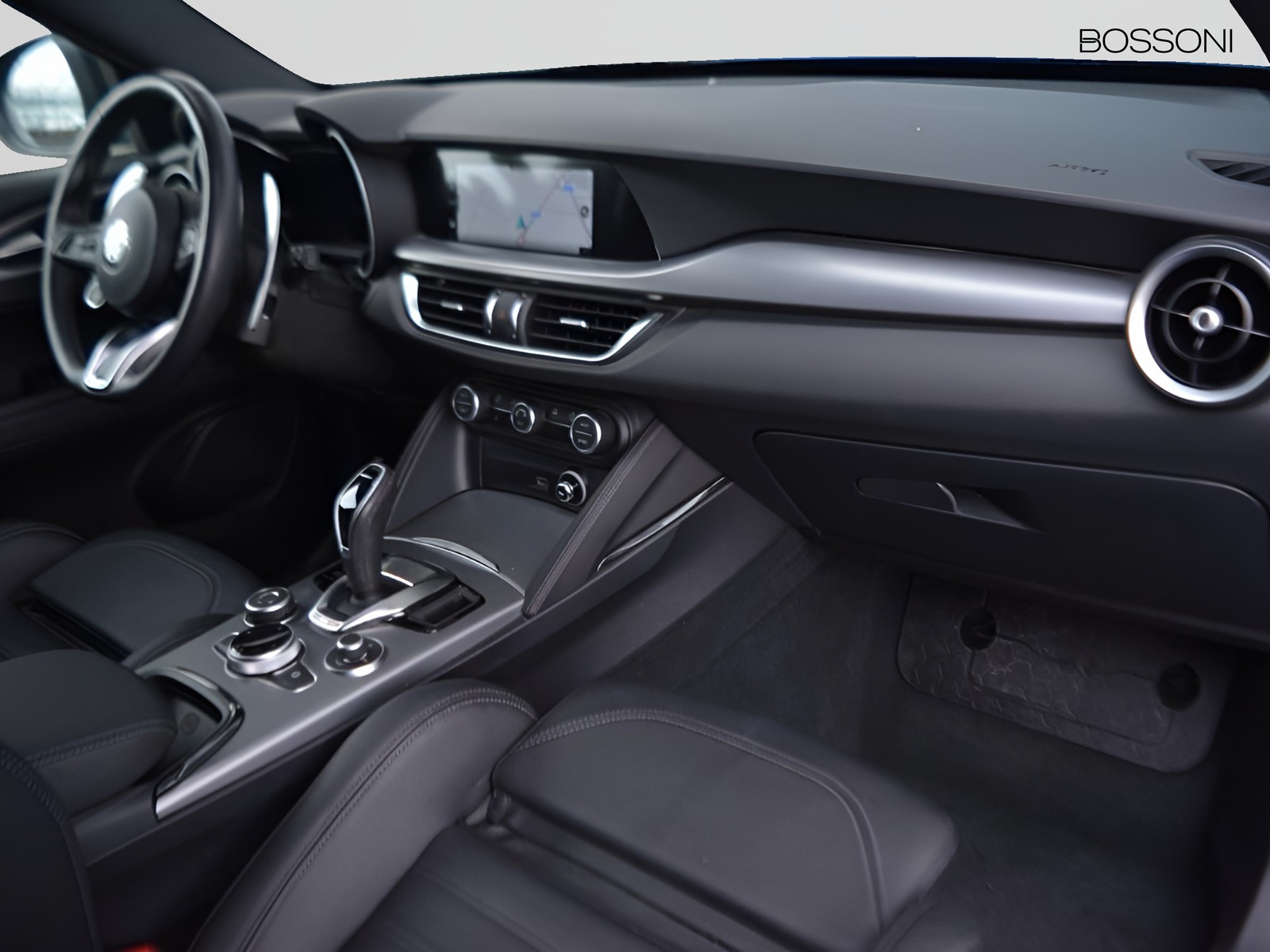 8 - Alfa Romeo Stelvio 2.2 turbo 210cv veloce q4 at8