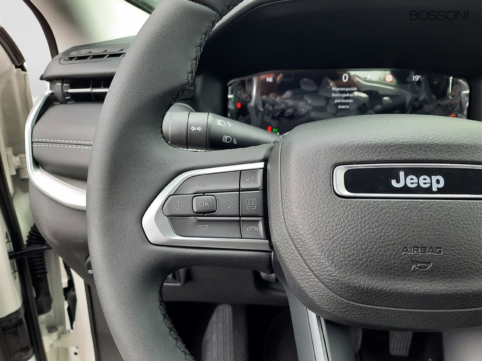 17 - Jeep Compass 1.5 turbo t4 mhev 130cv altitude 2wd dct