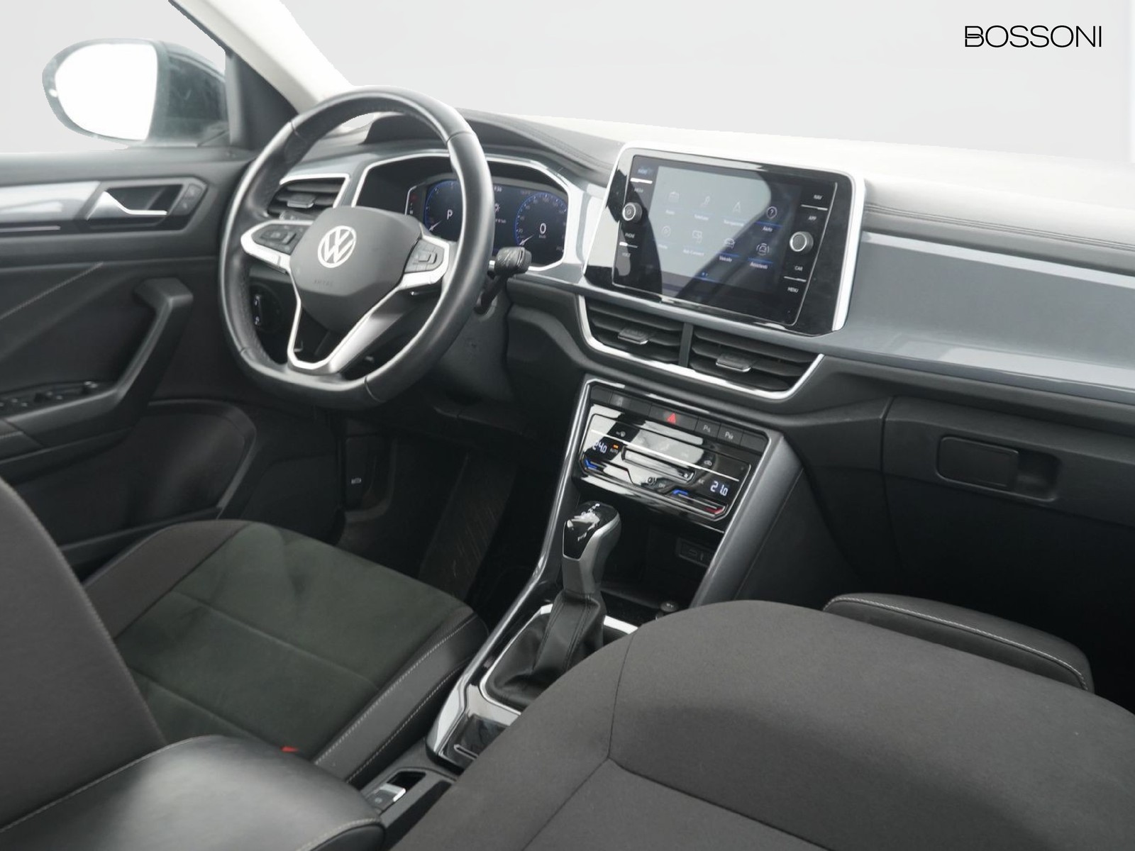 6 - Volkswagen T-Roc 2.0 tdi scr 150cv style dsg