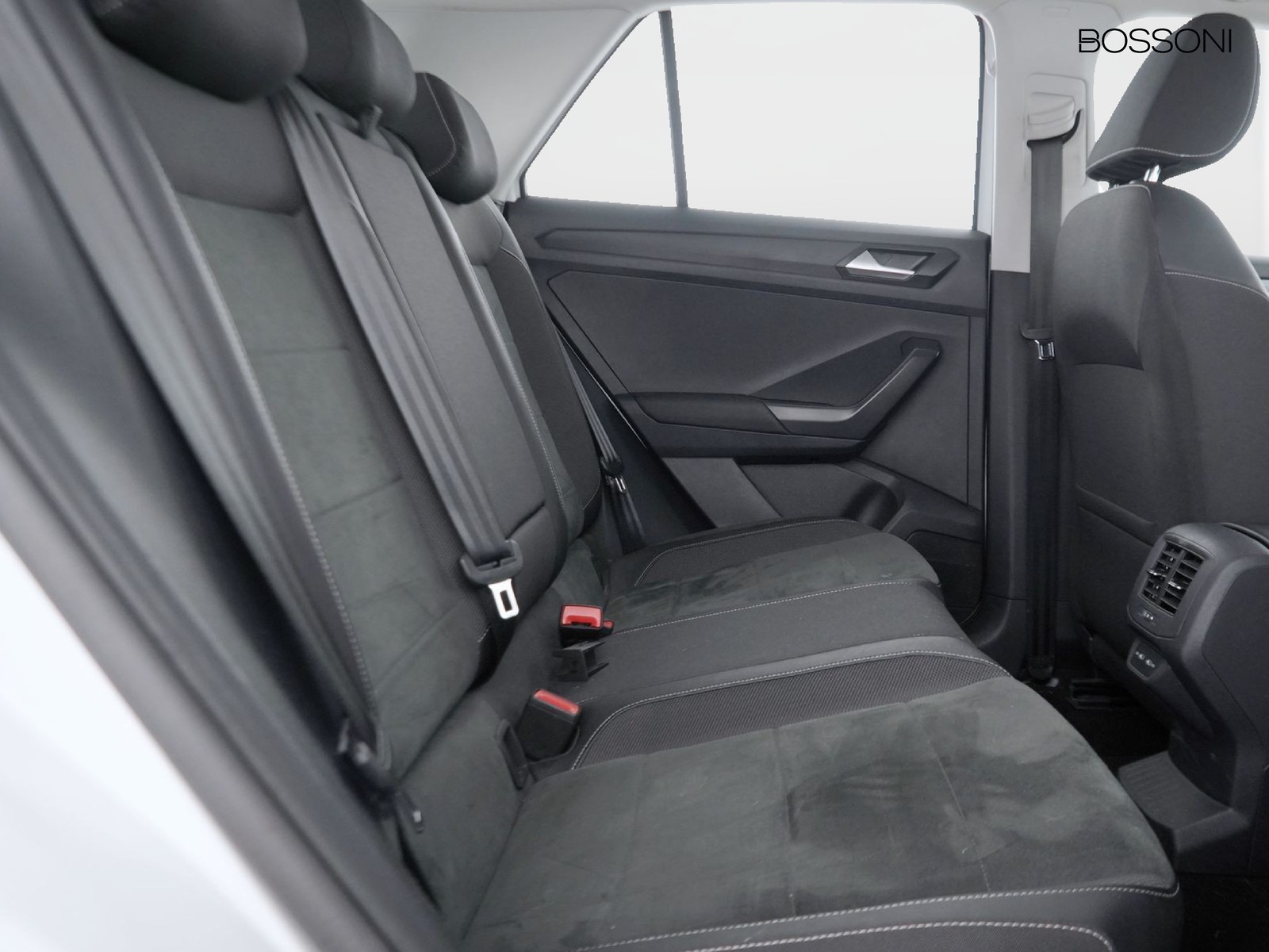 9 - Volkswagen T-Roc 2.0 tdi scr 150cv style dsg