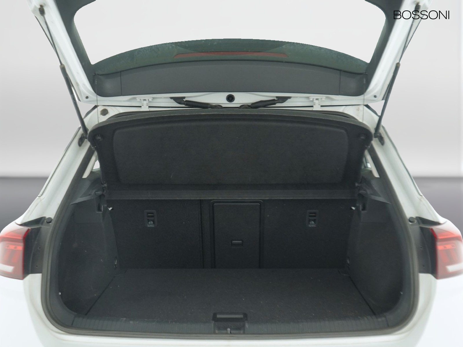 10 - Volkswagen T-Roc 2.0 tdi scr 150cv style dsg