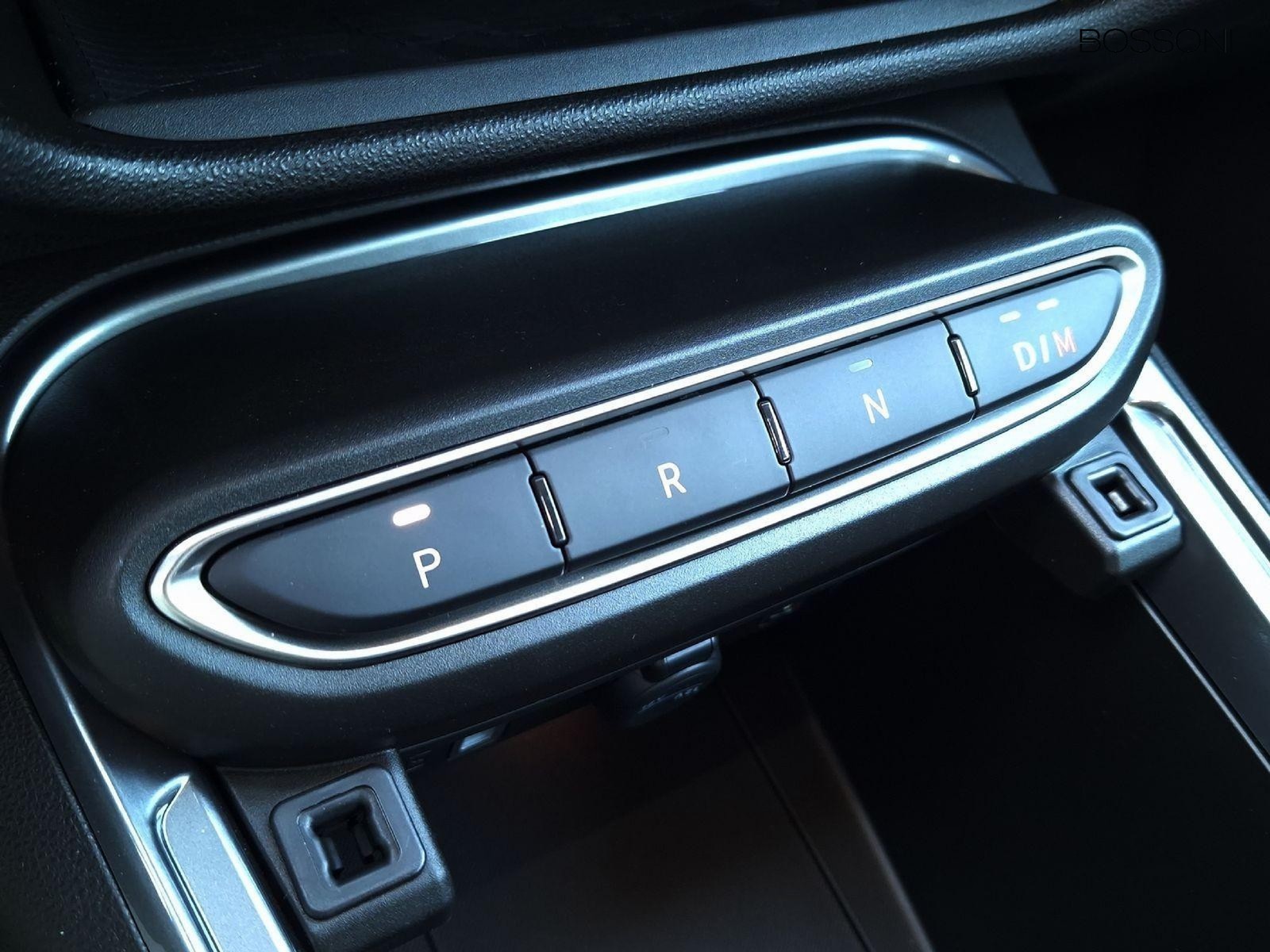 18 - Fiat 600 1.2 hybrid 145cv icon