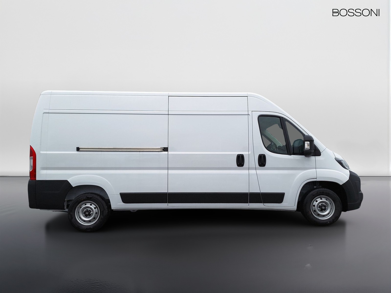 4 - Fiat Professional Ducato 35 l3h2 2.2 diesel 140cv