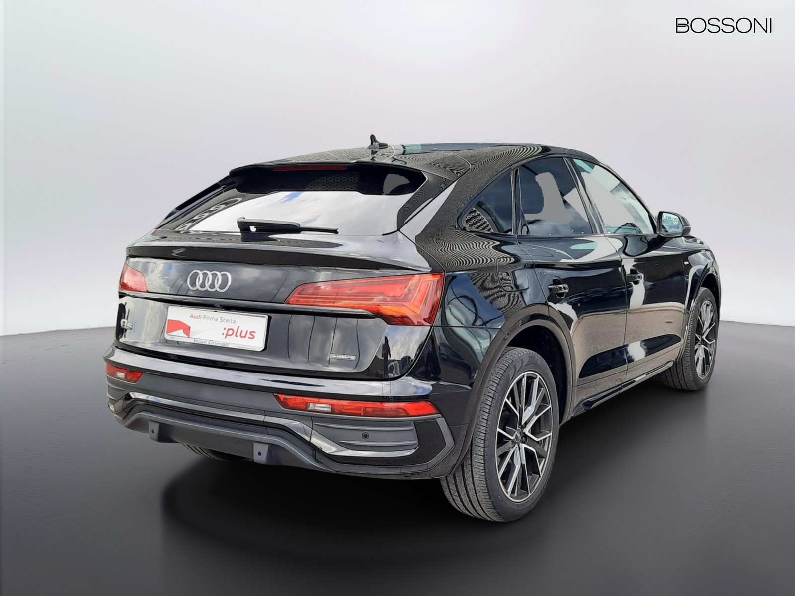 2 - Audi Q5 sportback 40 2.0 tdi mhev 12v s line plus quattro s tronic