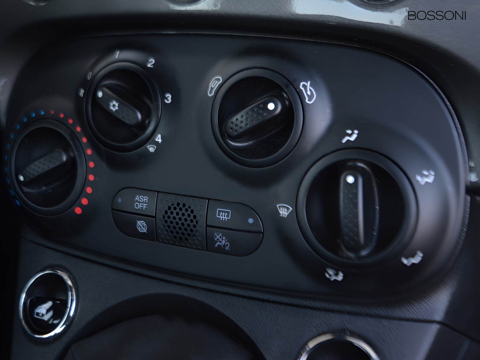 11 - Fiat 500 1.0 firefly hybrid 70cv
